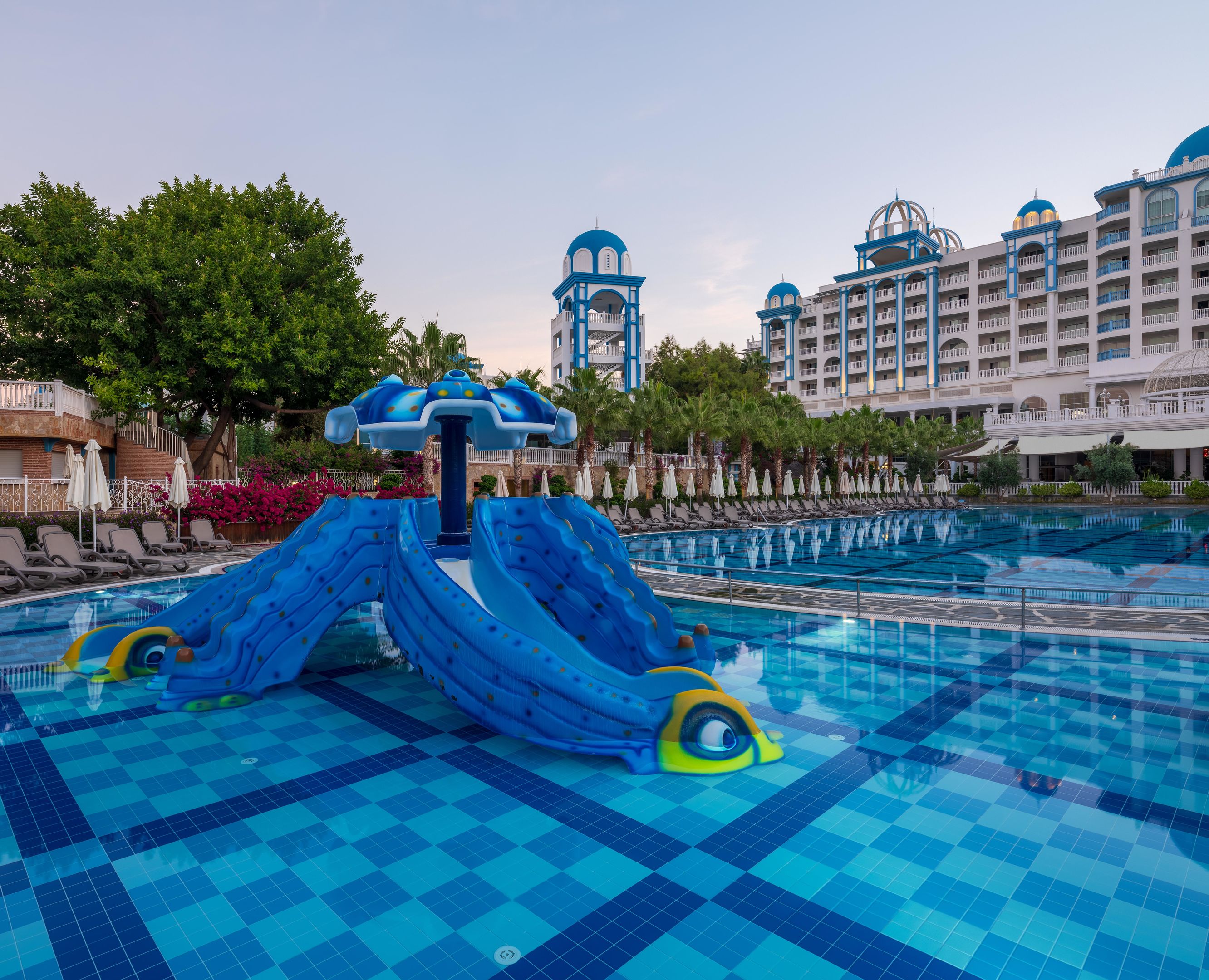 RUBI PLATINIUM SPA RESORT-SUITES