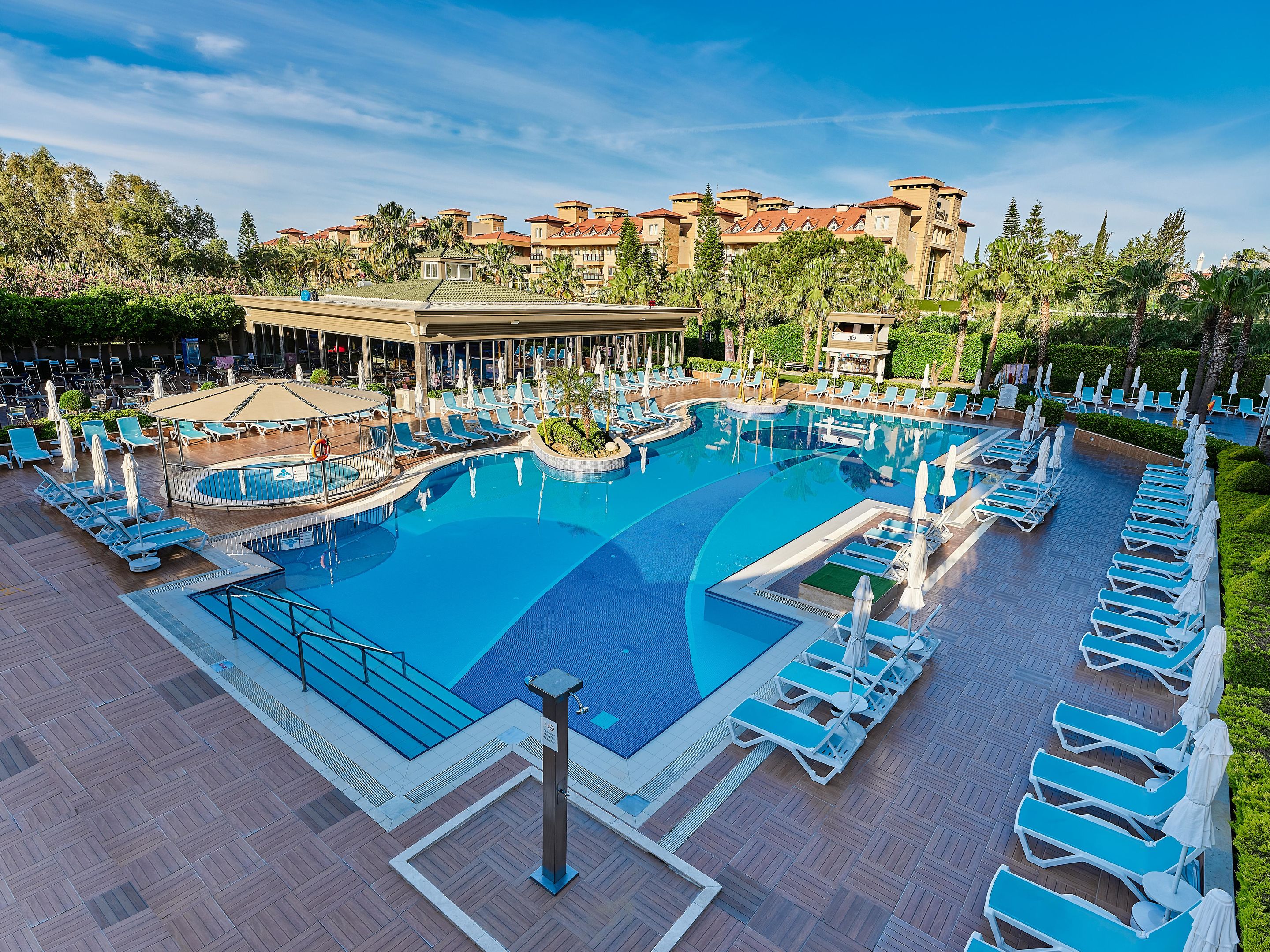 LUNA BLANCA RESORT-SPA