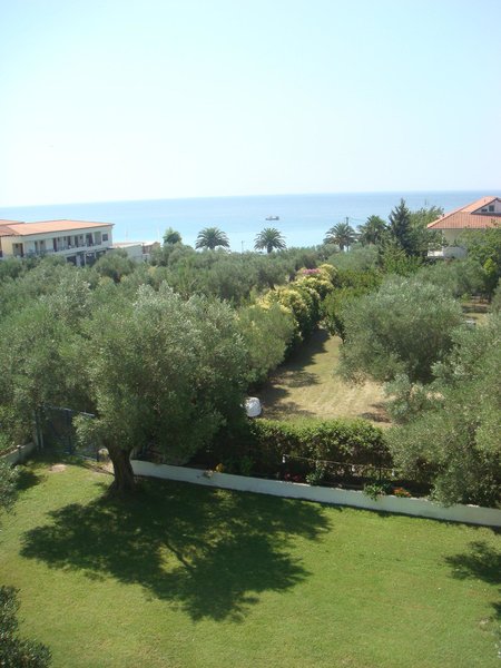 FAROS APARTMENTS