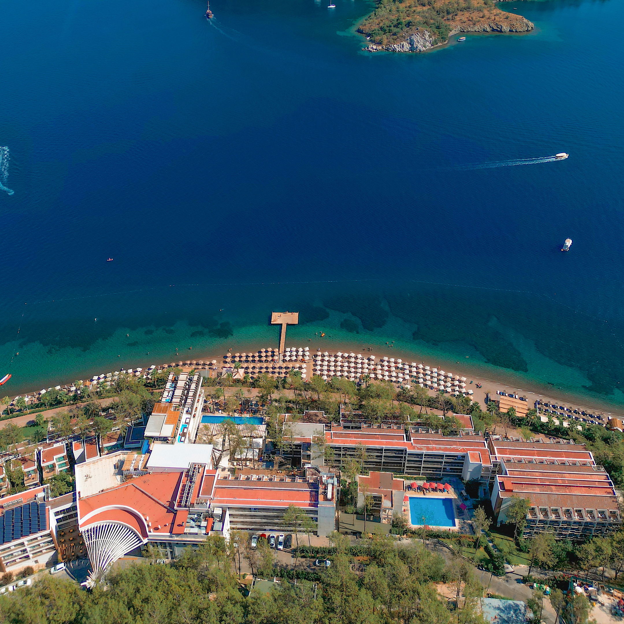 ORKA LOTUS BEACH