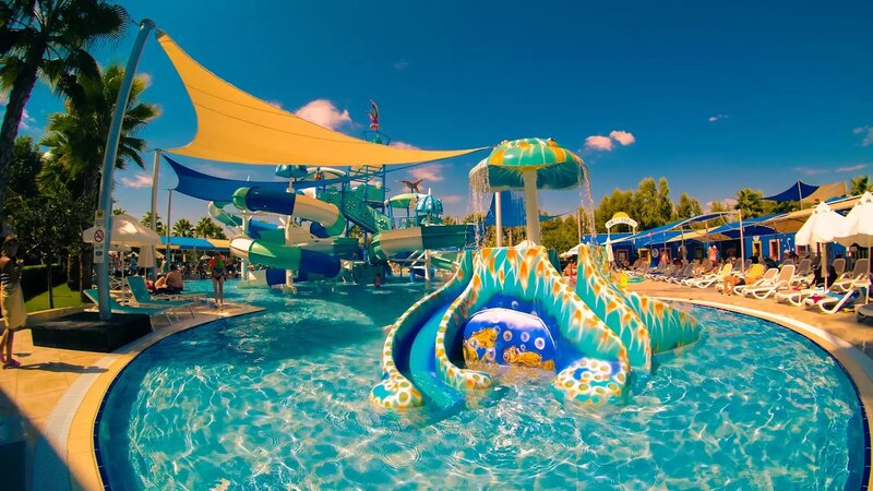 DREAM WORLD AQUA