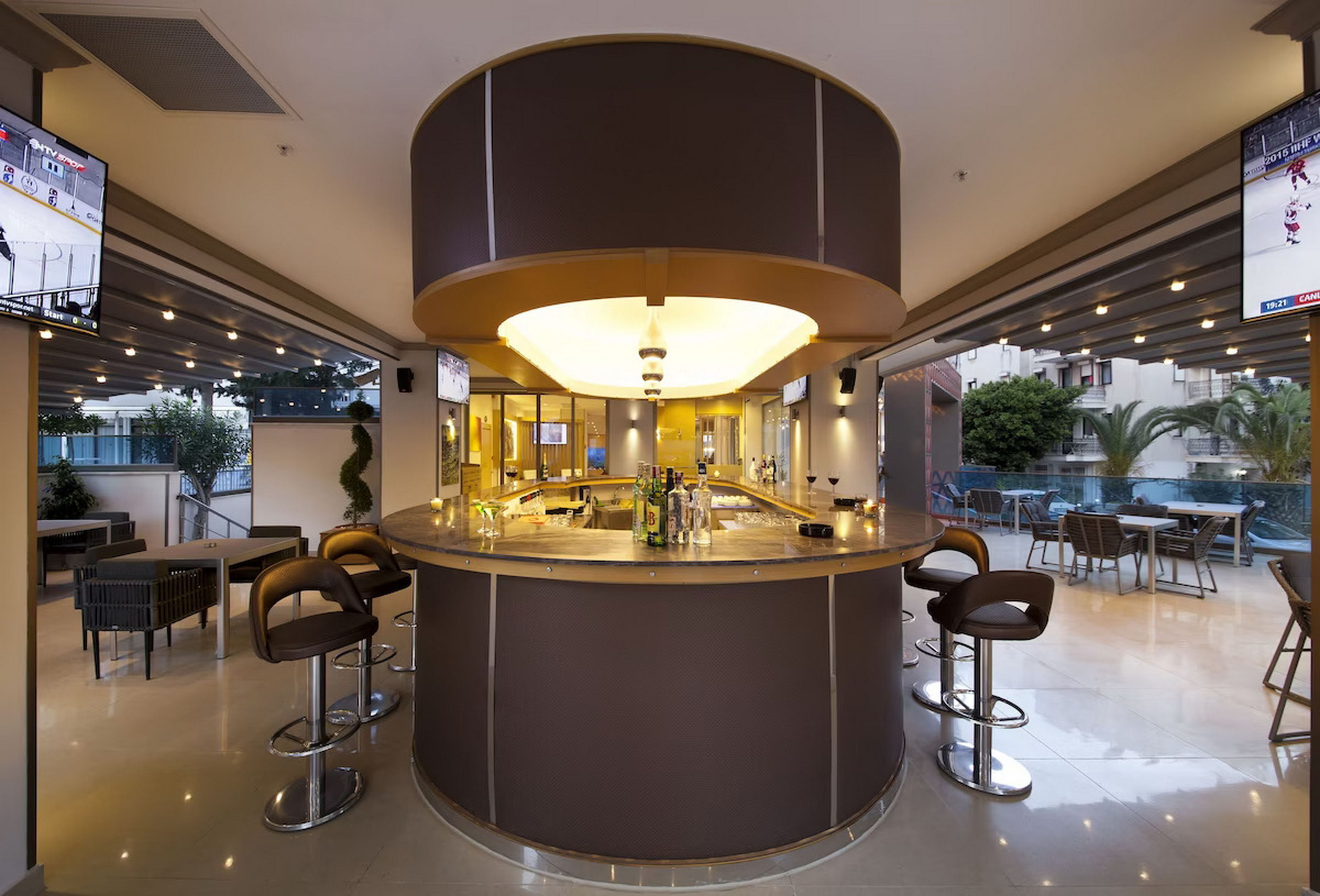 AURASIA DESIGN HOTEL