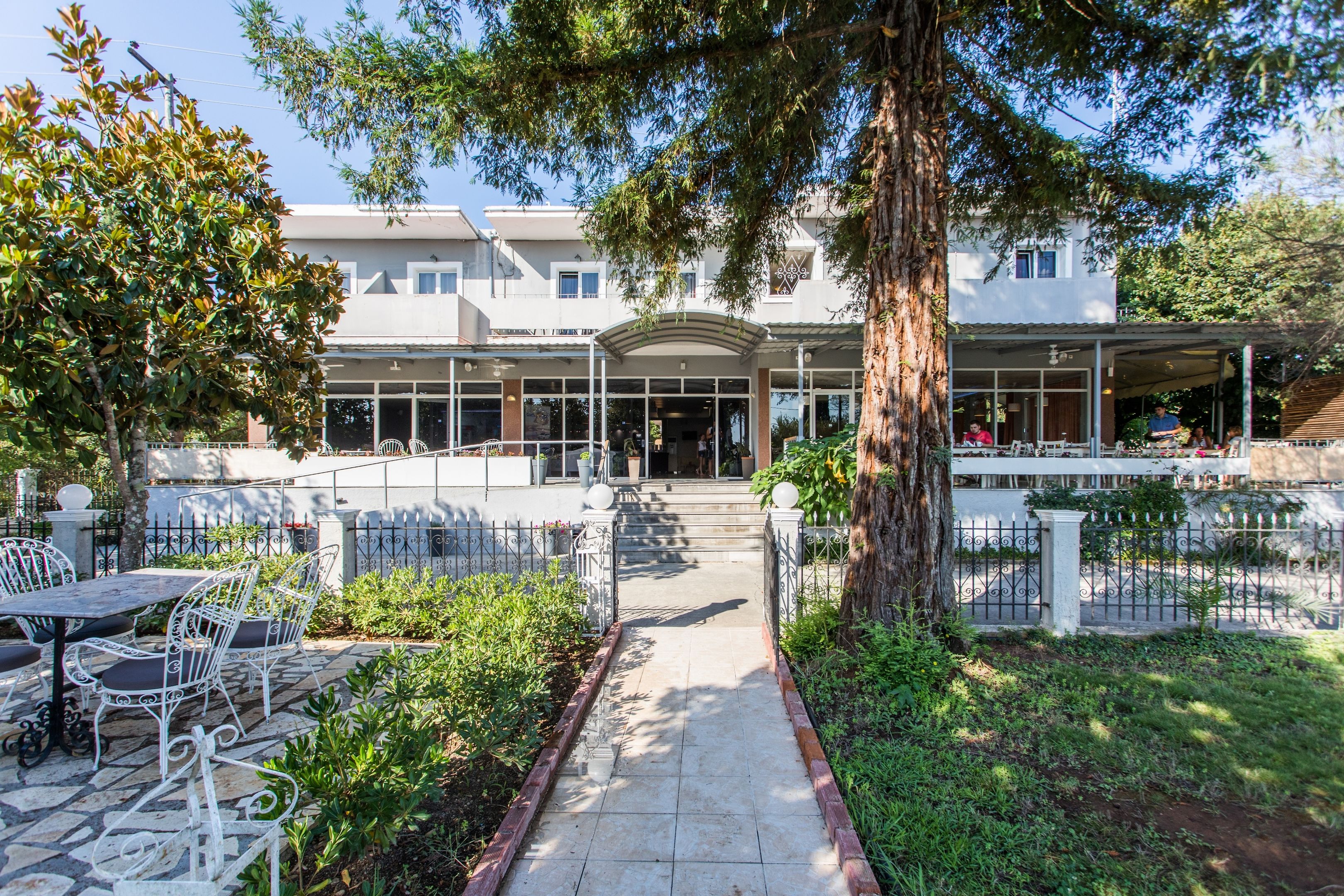 SILVER BAY HOTEL