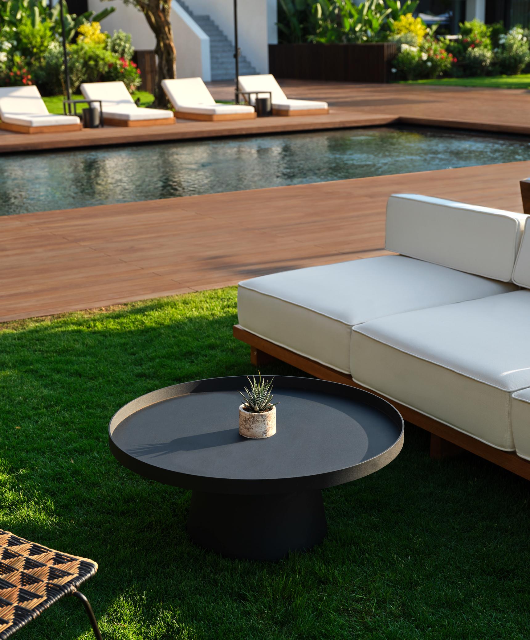 CAJA BY MAXX ROYAL