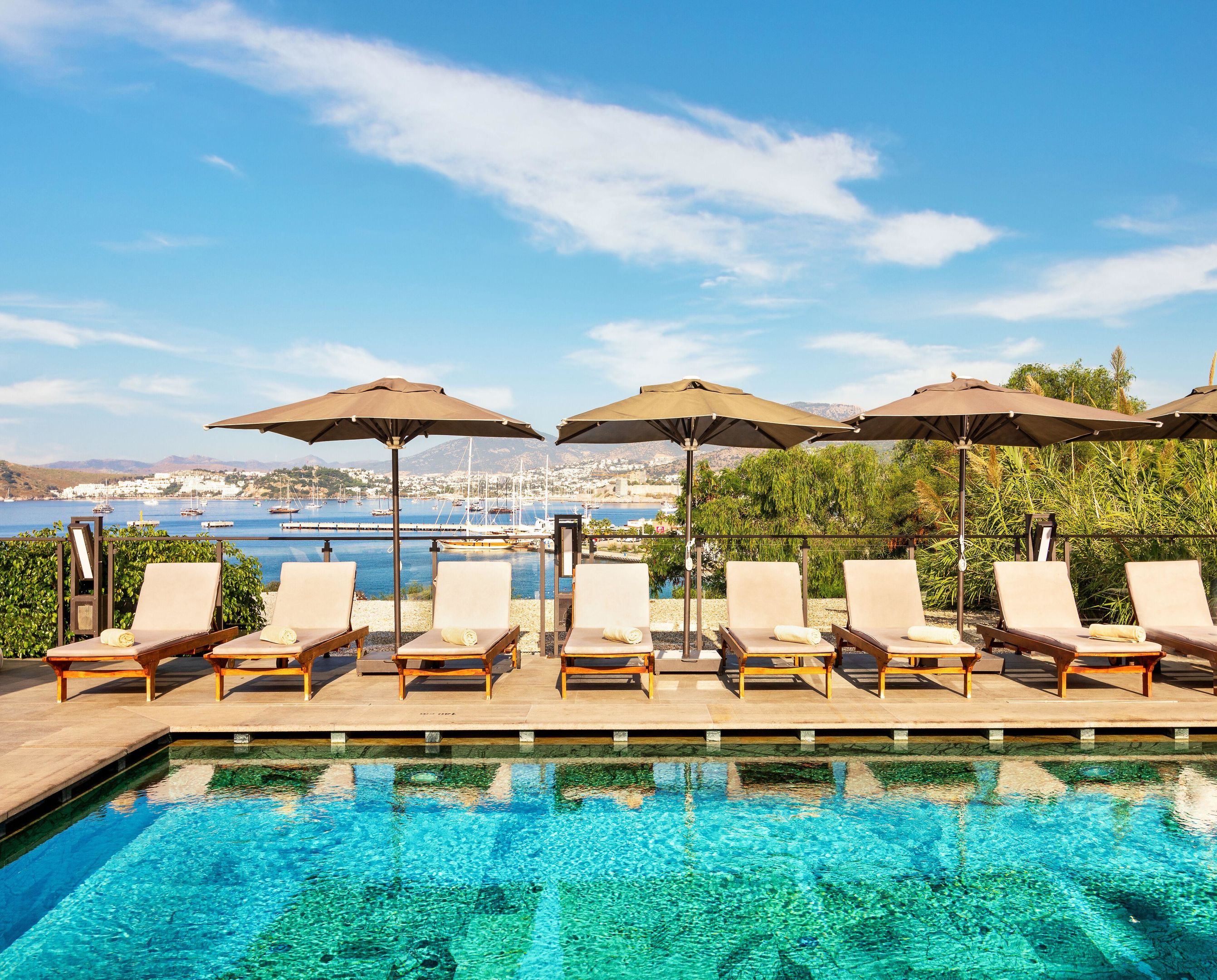 SENSES HOTEL 14+