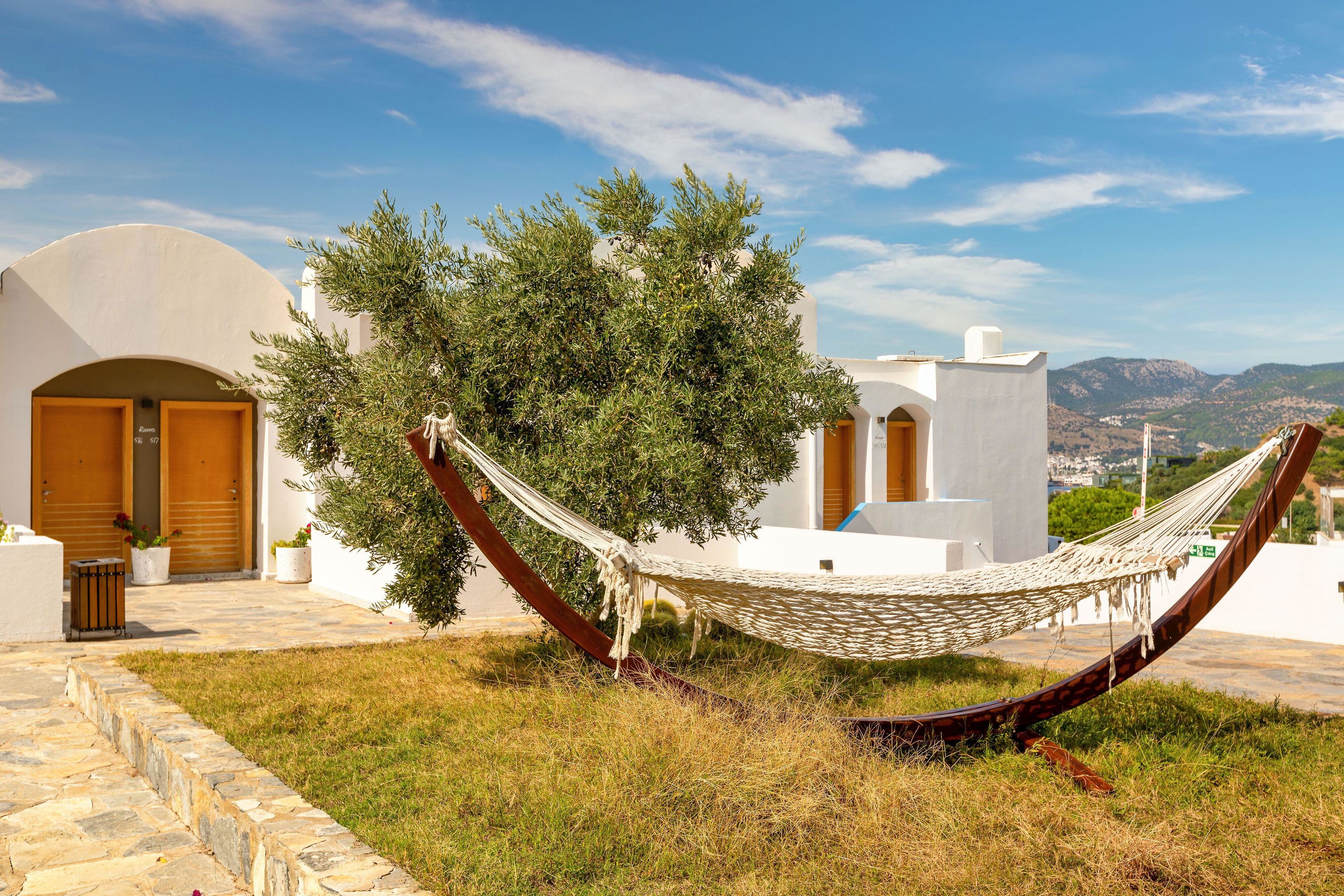 SENSES HOTEL 14+