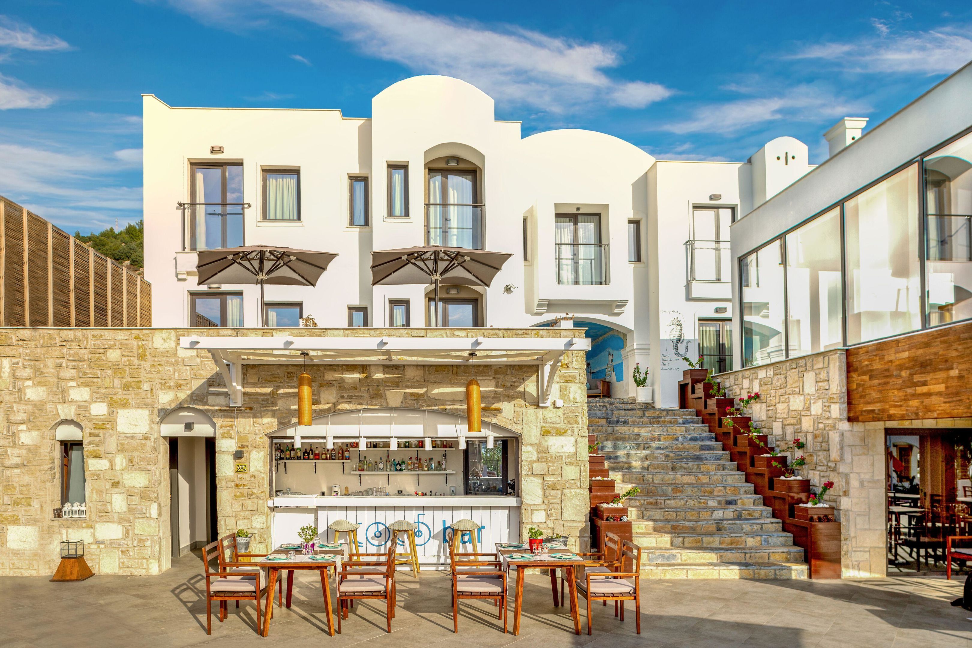 SENSES HOTEL 14+