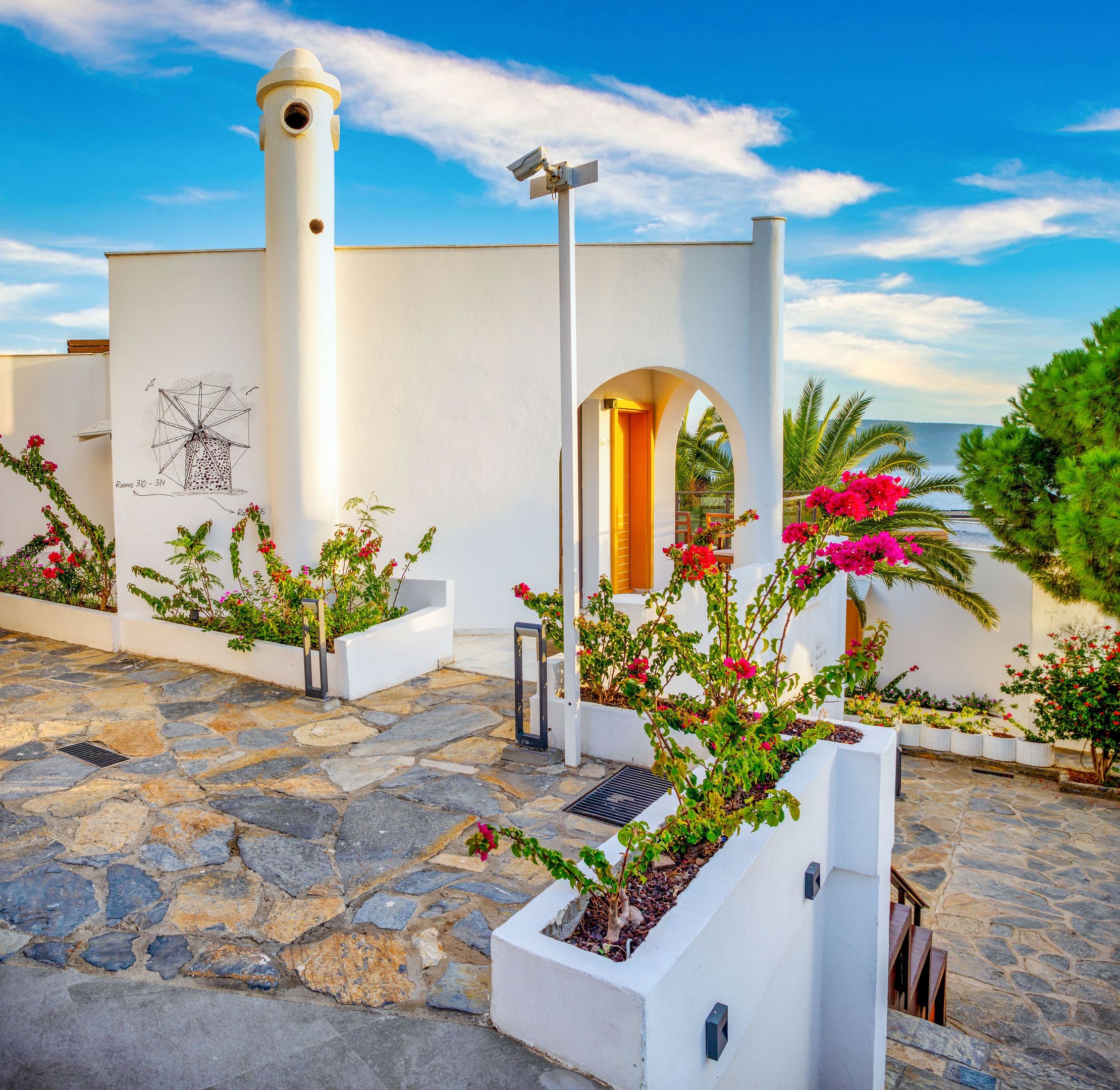 SENSES HOTEL 14+