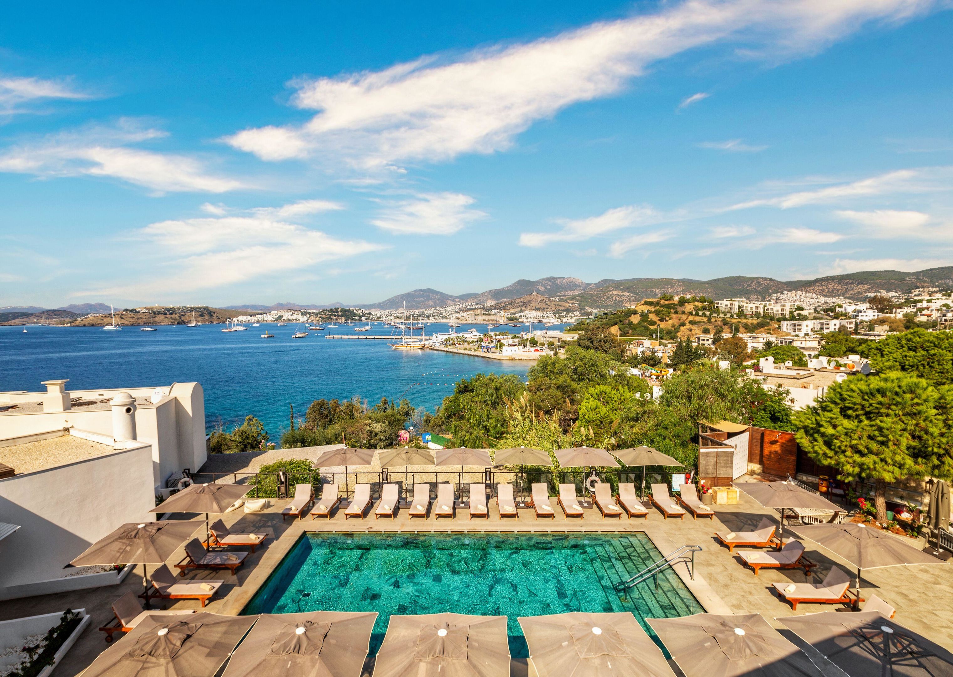 SENSES HOTEL 14+