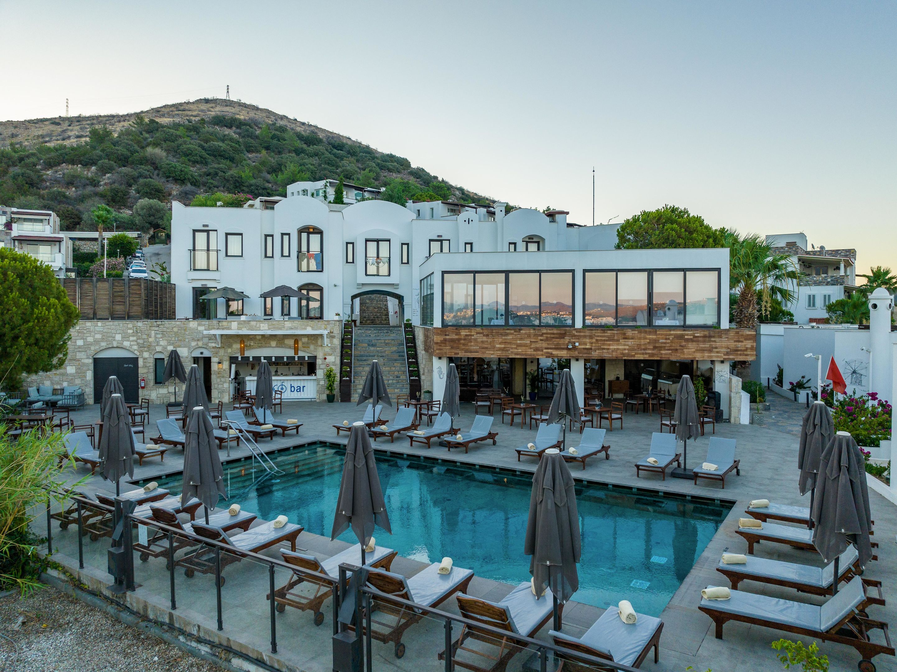 SENSES HOTEL 14+