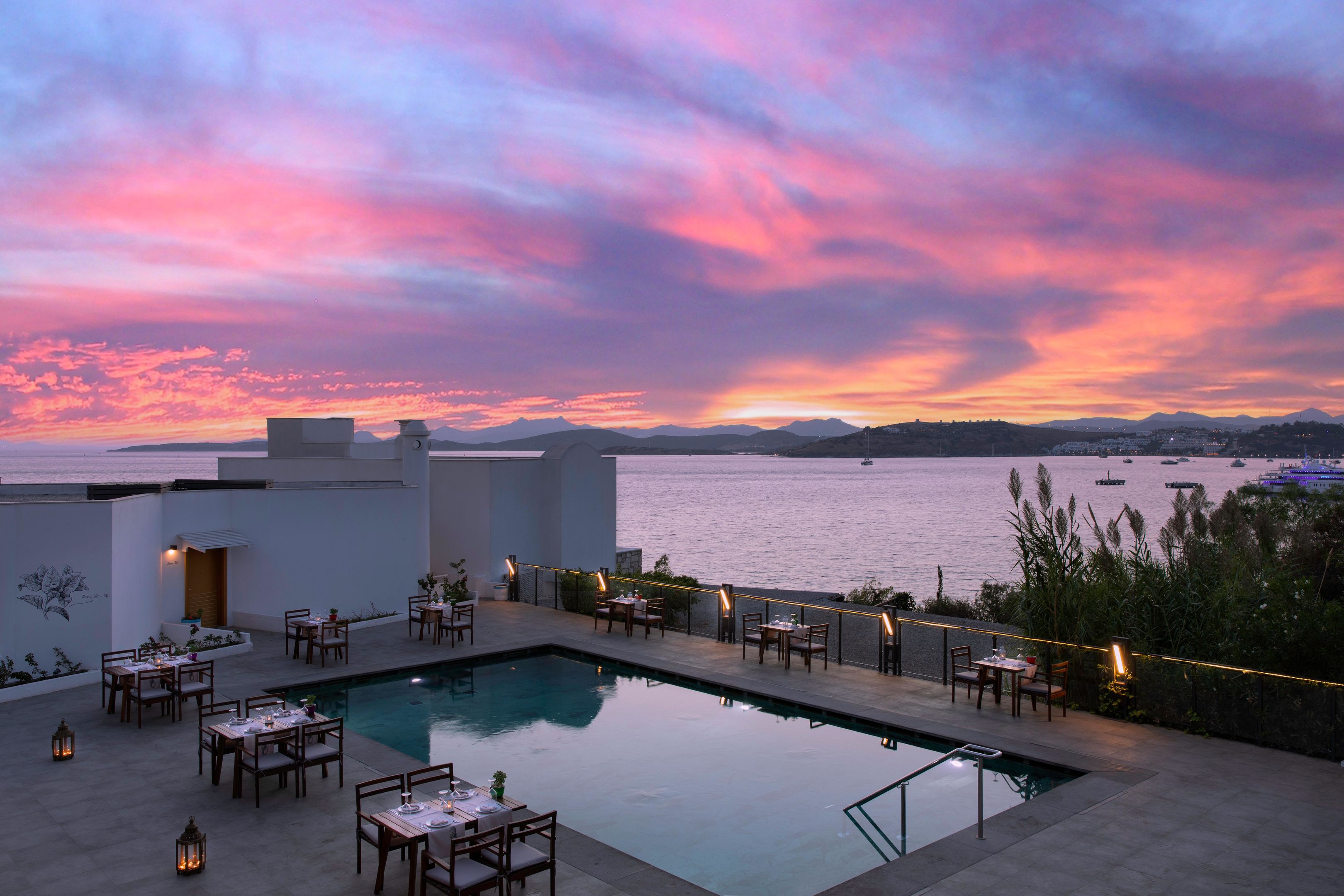 SENSES HOTEL 14+