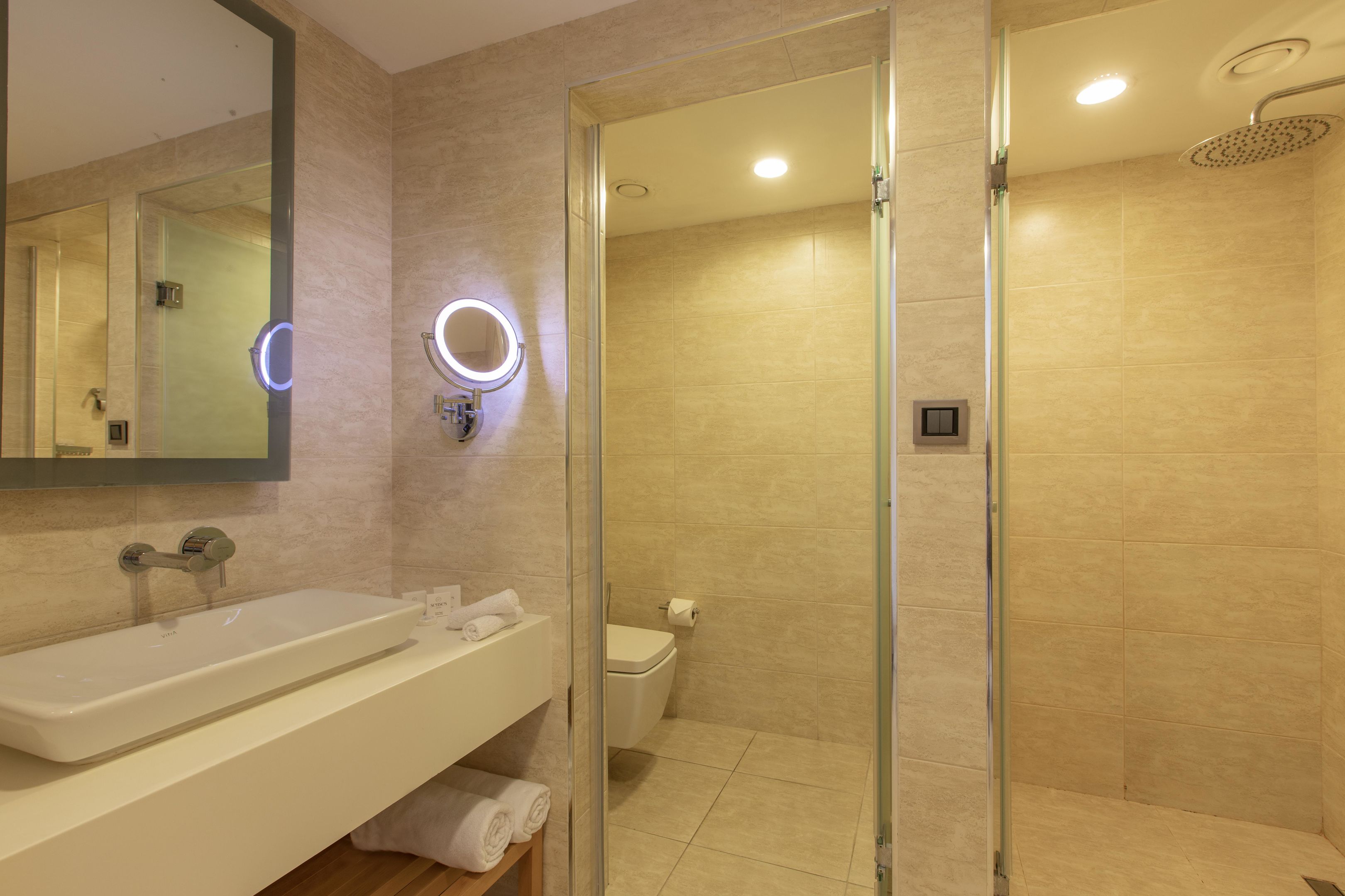 SENSES HOTEL 14+