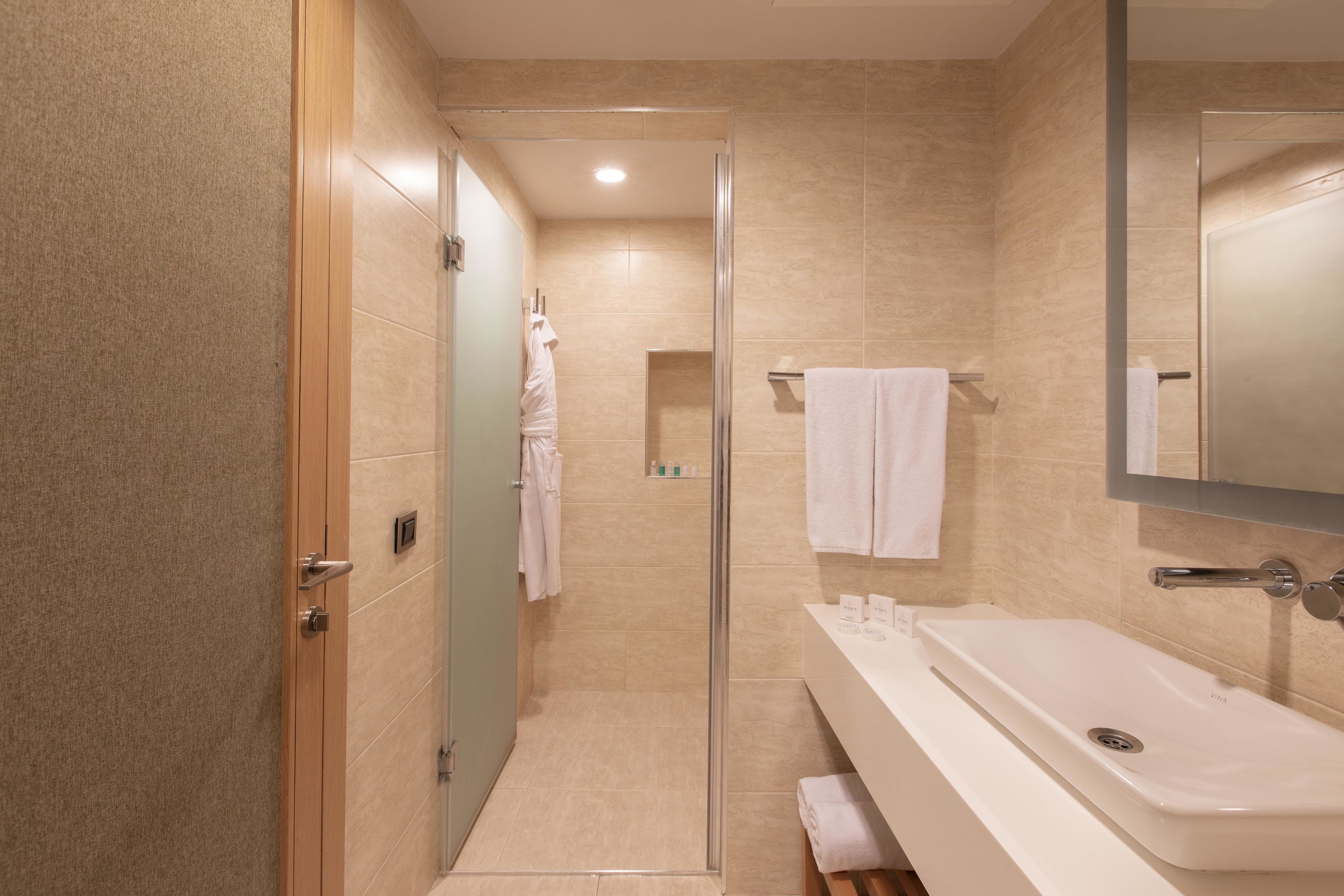 SENSES HOTEL 14+