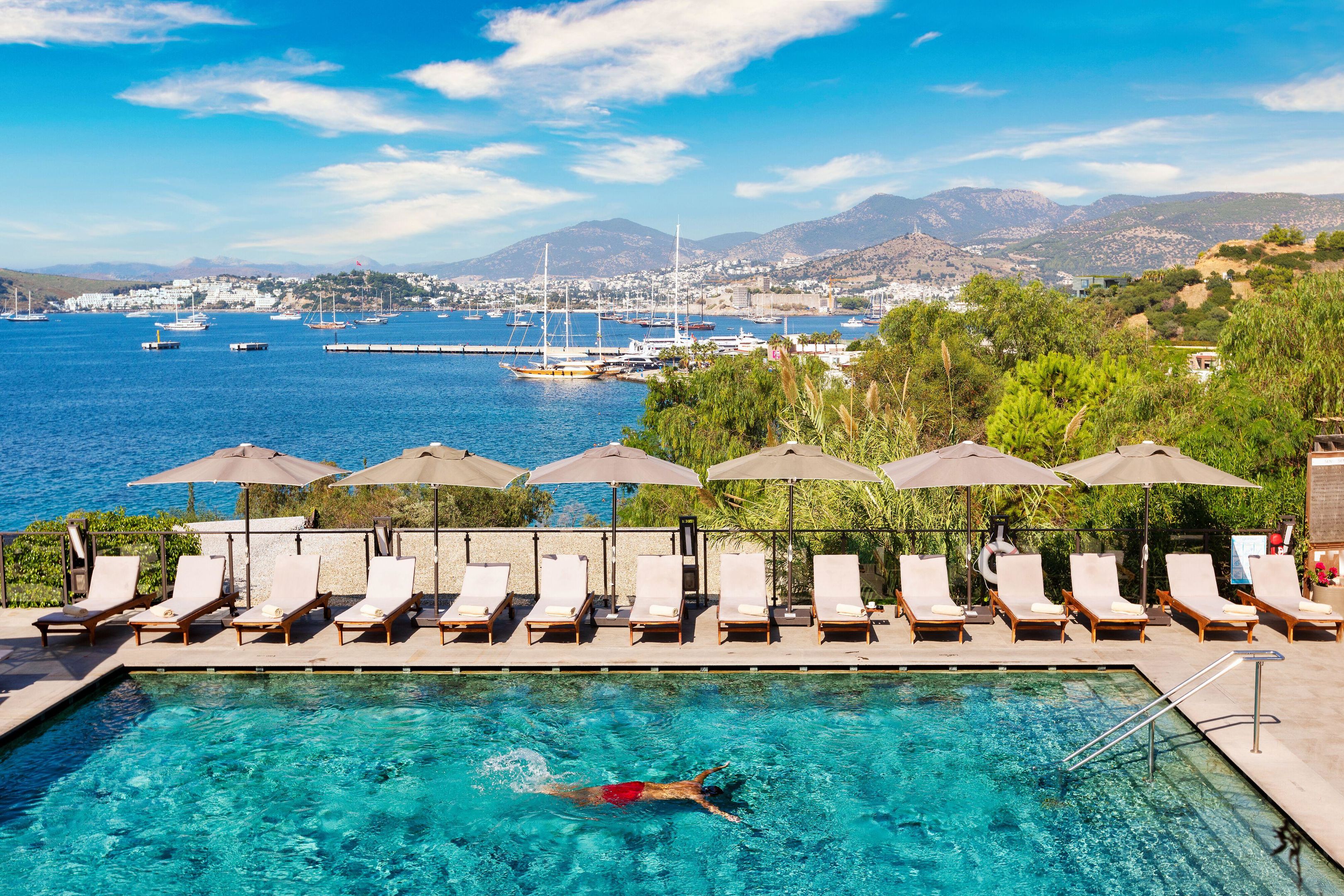 SENSES HOTEL 14+