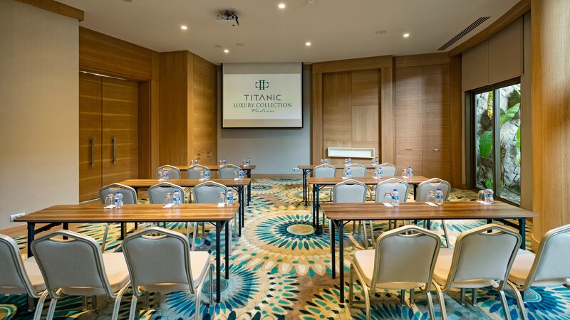 TITANIC LUXURY COLLECTION BODRUM