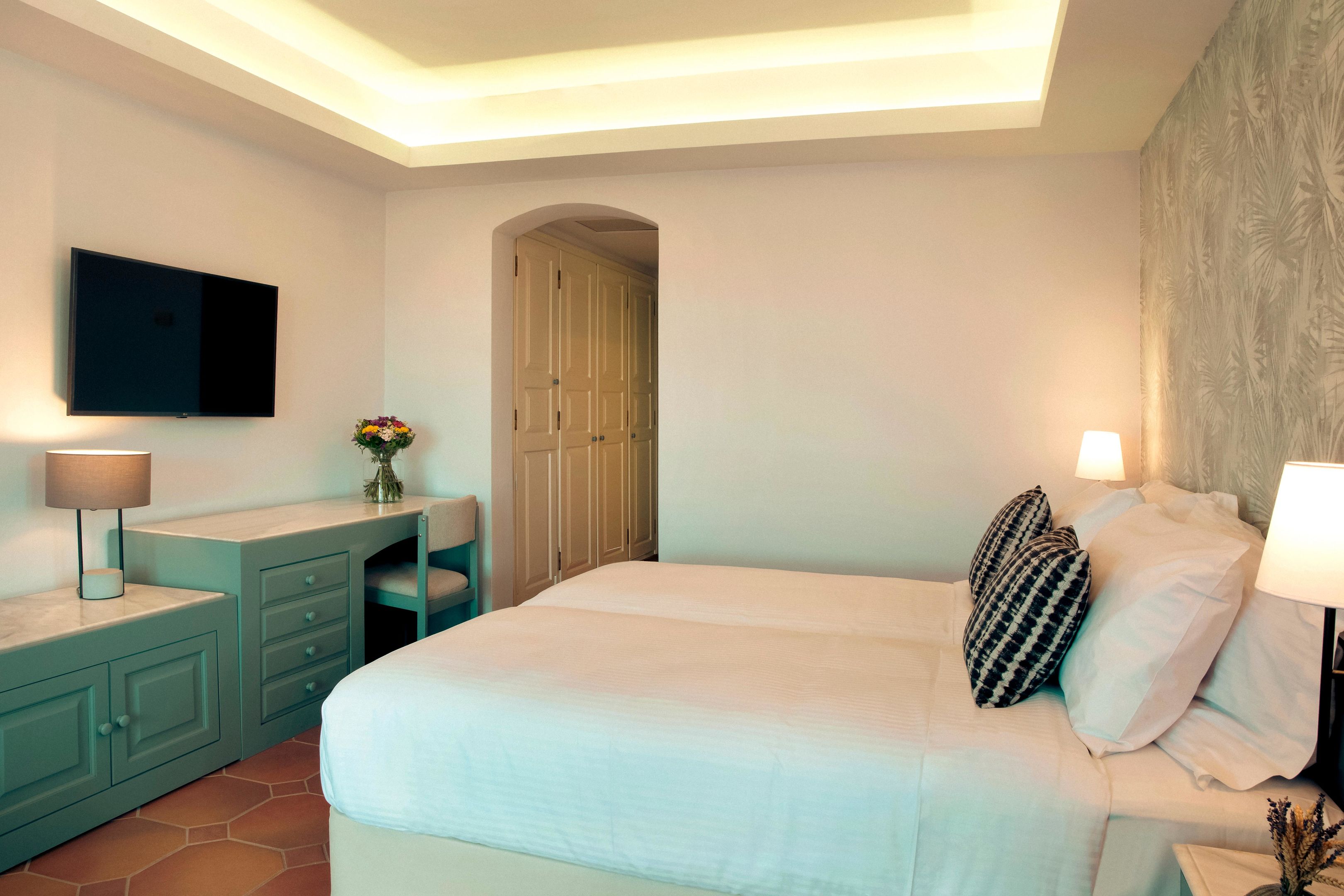 ERETRIA HOTEL - SPA RESORT