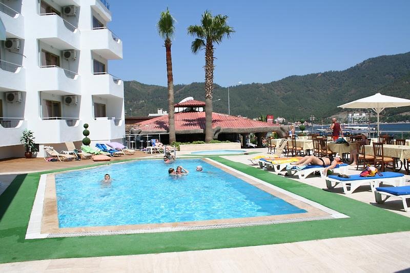 MARBAS SELECT BEACH 14+