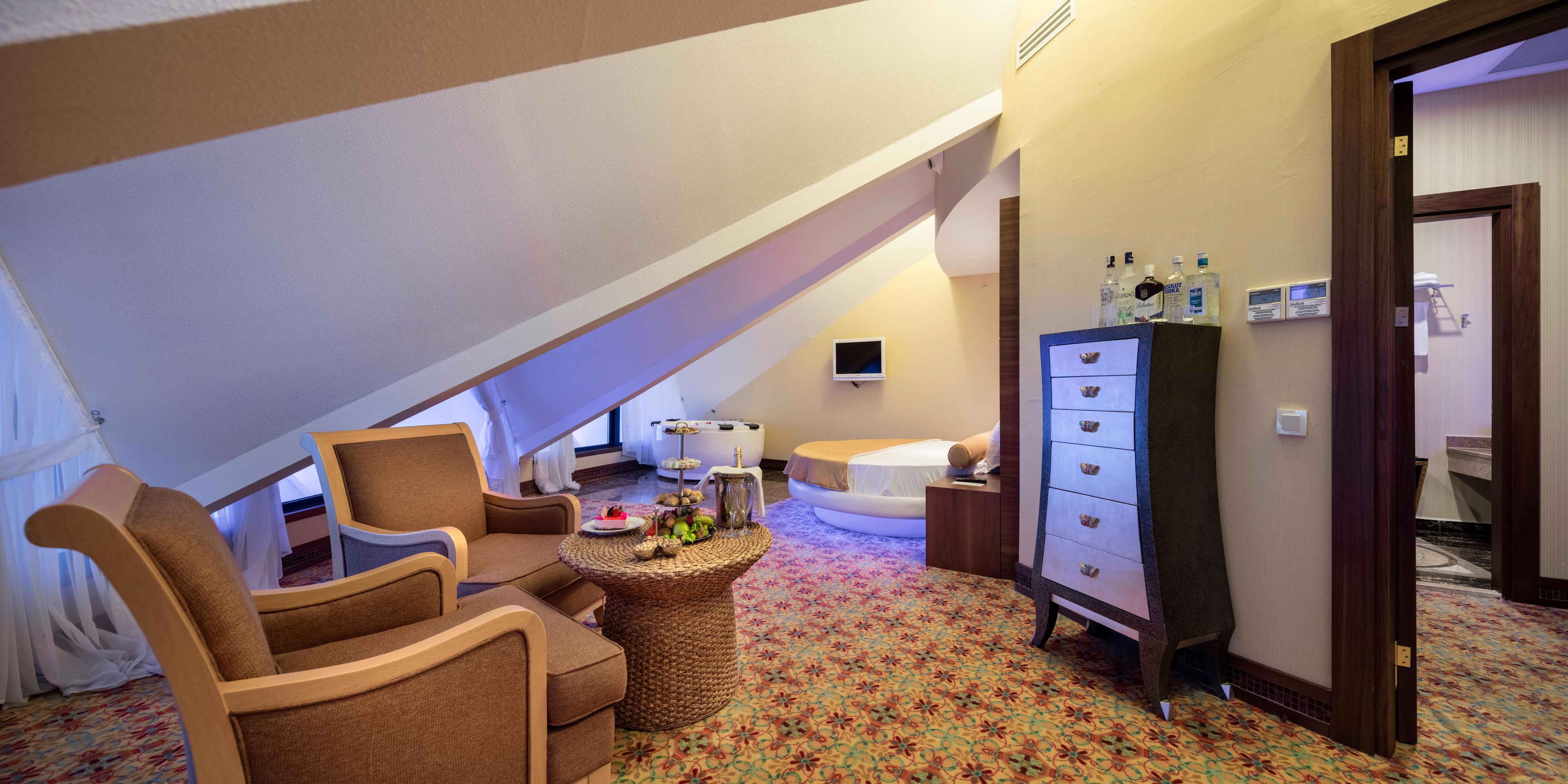 GRANADA LUXURY OKURCALAR