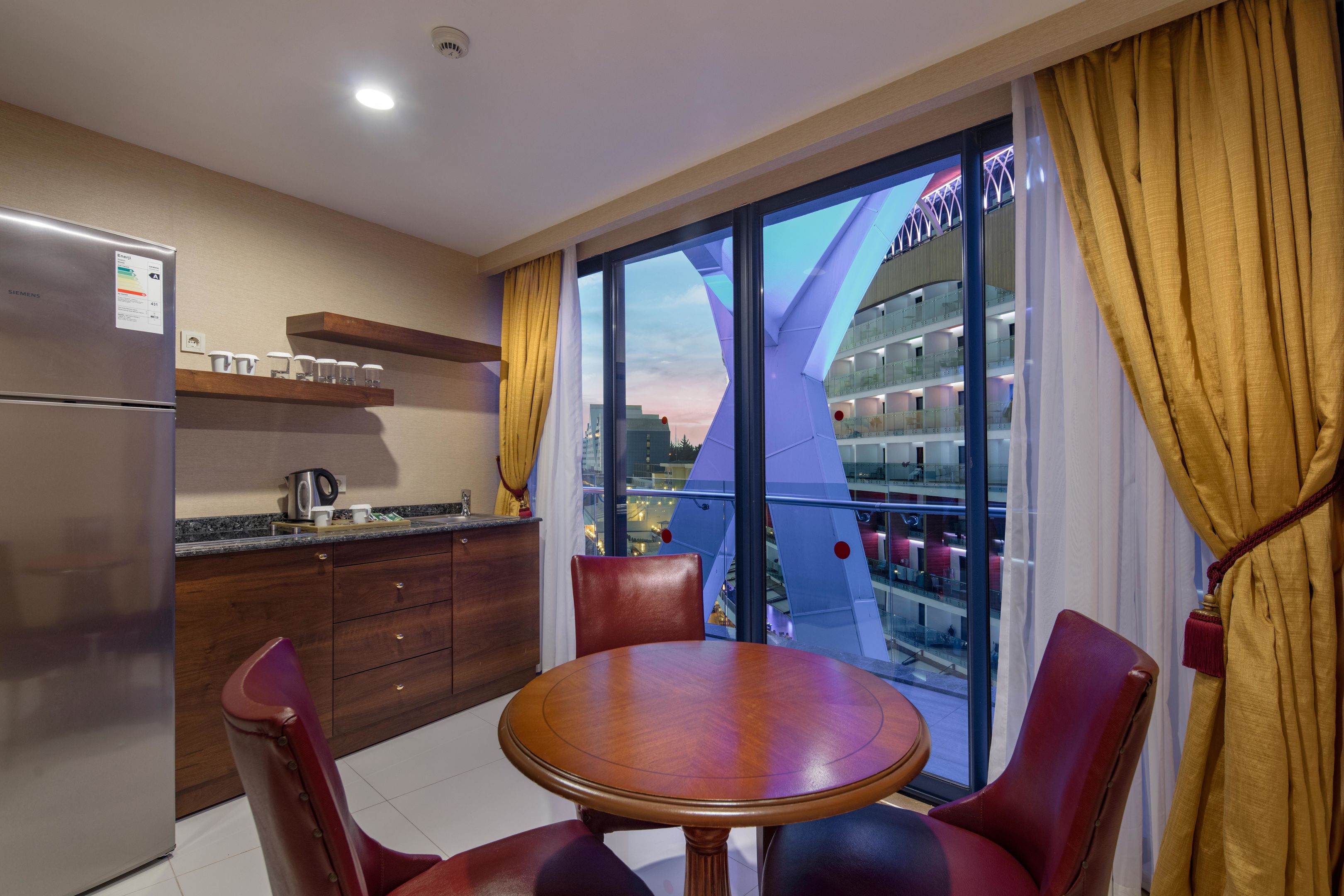GRANADA LUXURY OKURCALAR