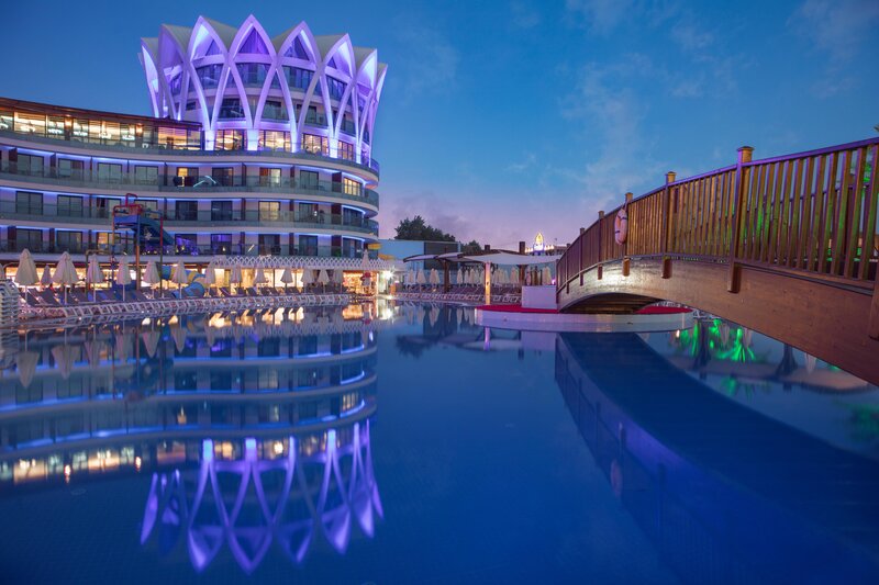 GRANADA LUXURY OKURCALAR