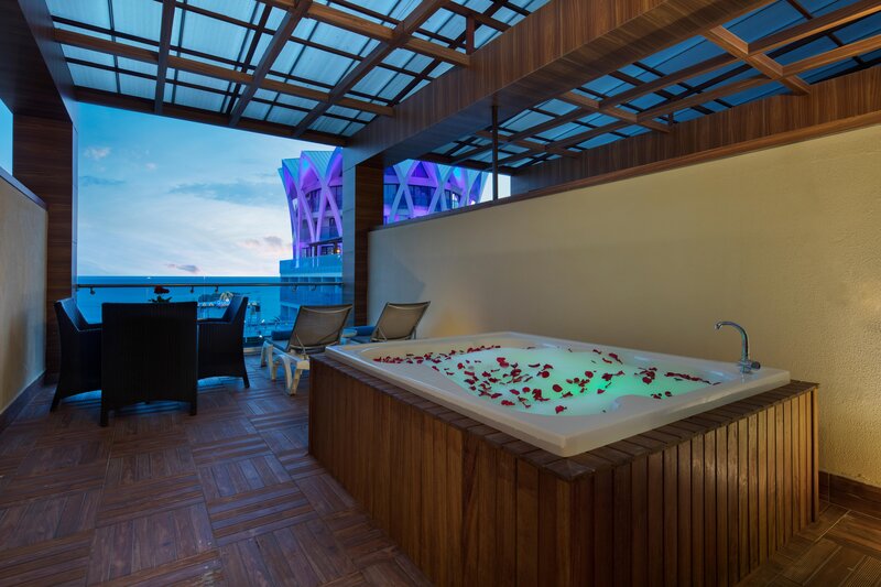 GRANADA LUXURY OKURCALAR