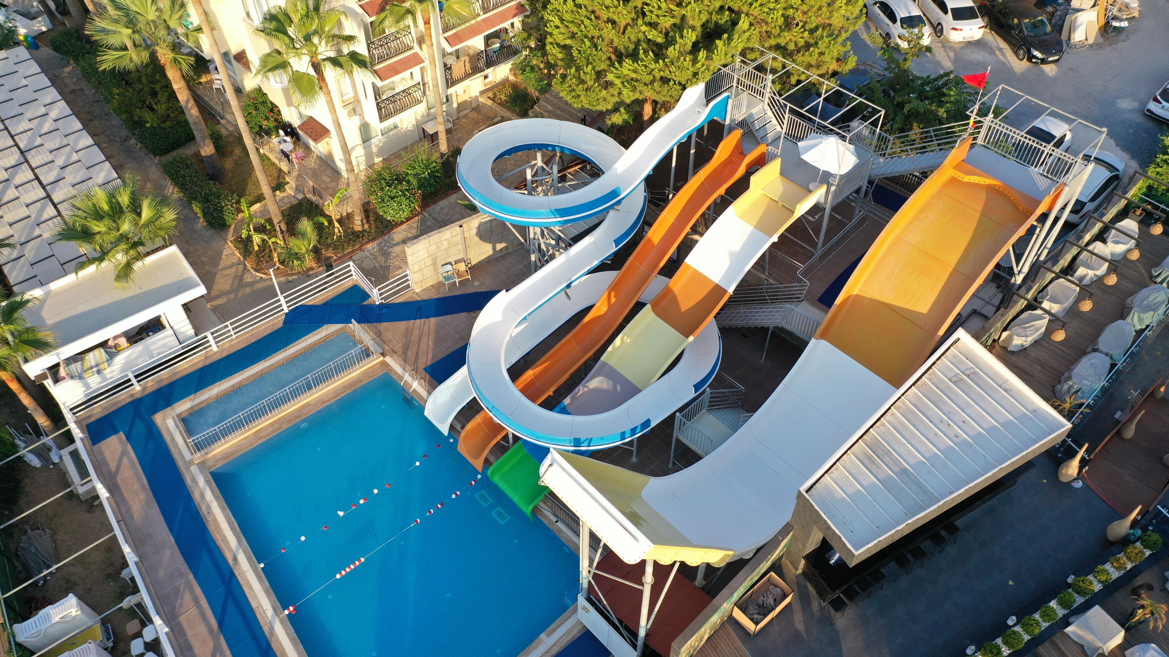 EOS BEACH RESORT (ex.Crystal Land of Paradise)