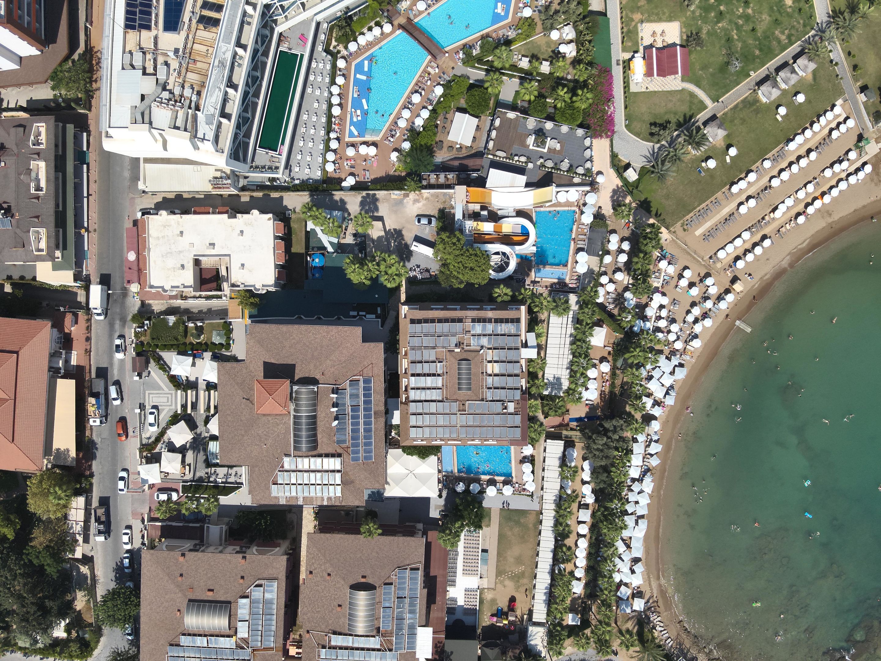 EOS BEACH RESORT (ex.Crystal Land of Paradise)