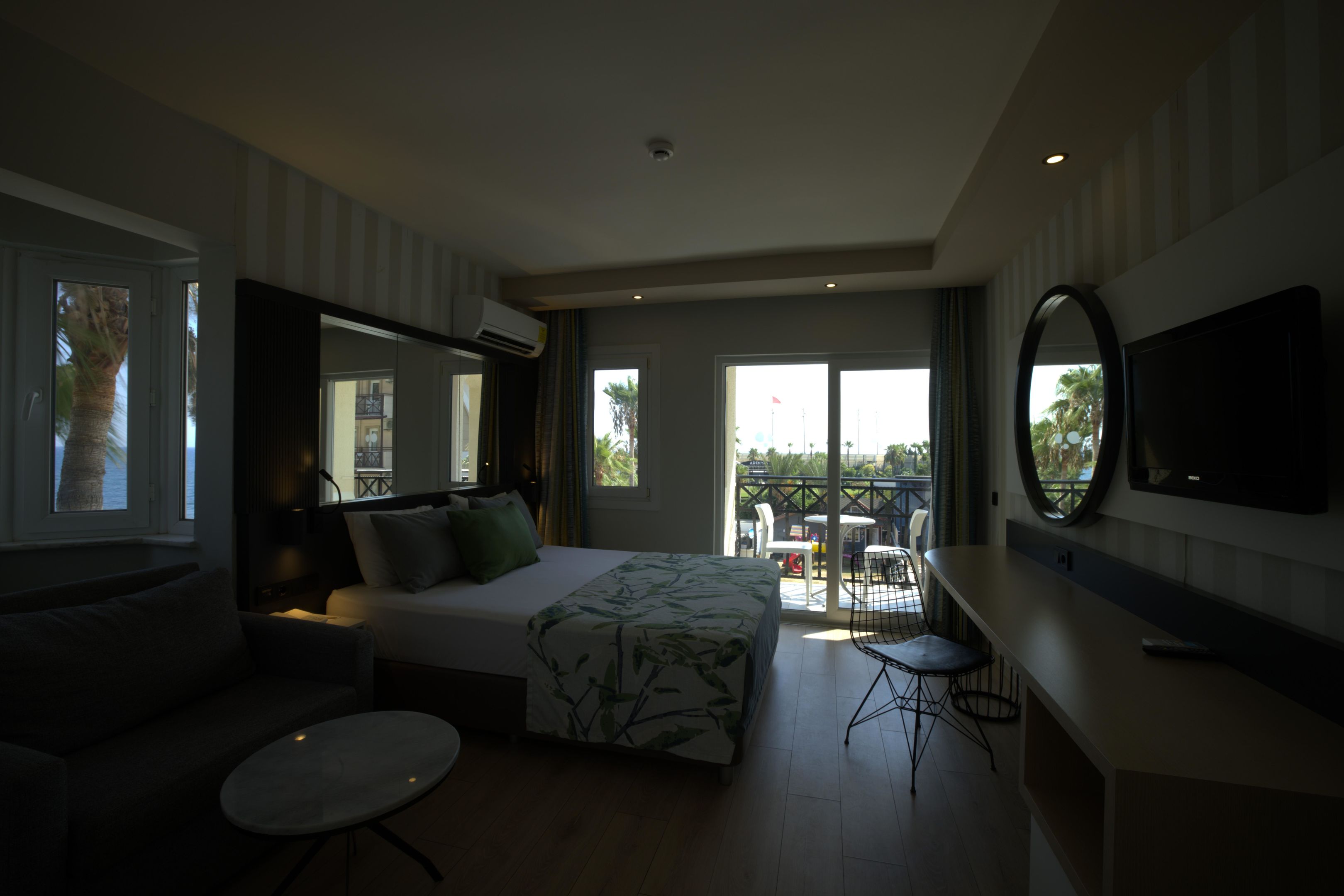 EOS BEACH RESORT (ex.Crystal Land of Paradise)
