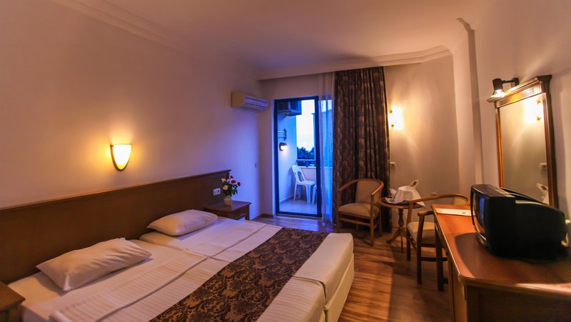 CLUB HOTEL MIRABELL