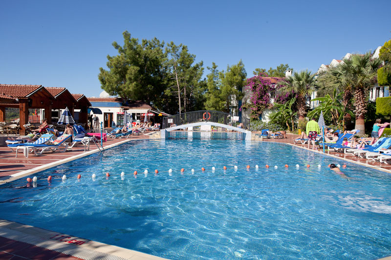 YEL HOLIDAY RESORT