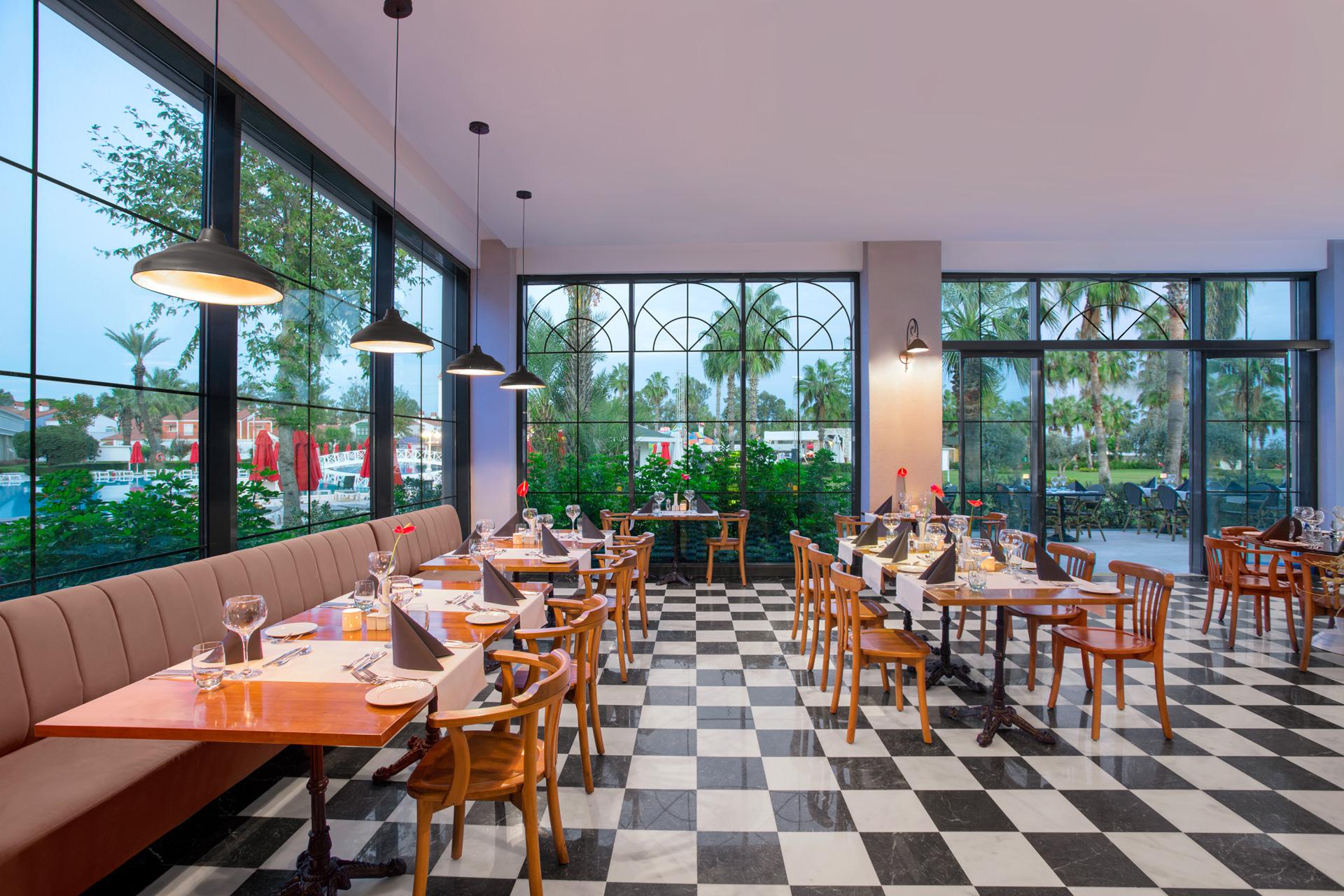 IC HOTELS SANTAI FAMILY RESORT