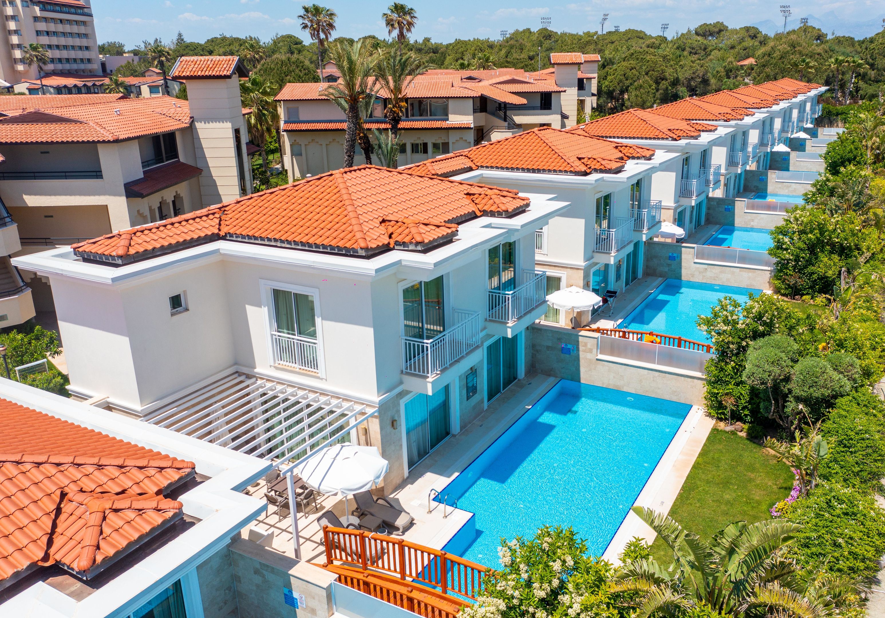 BELLIS DELUXE HOTEL