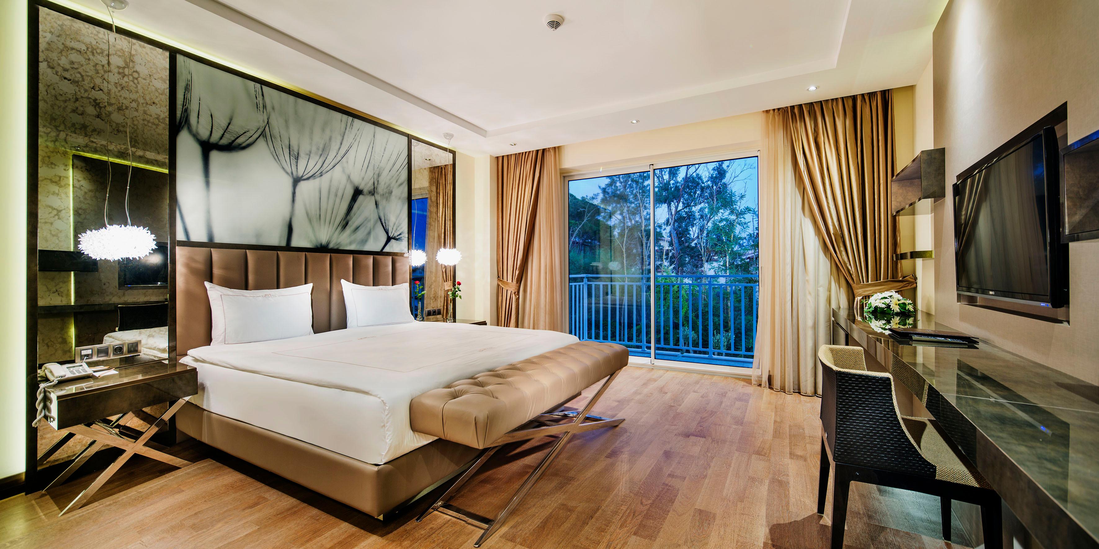 BELLIS DELUXE HOTEL