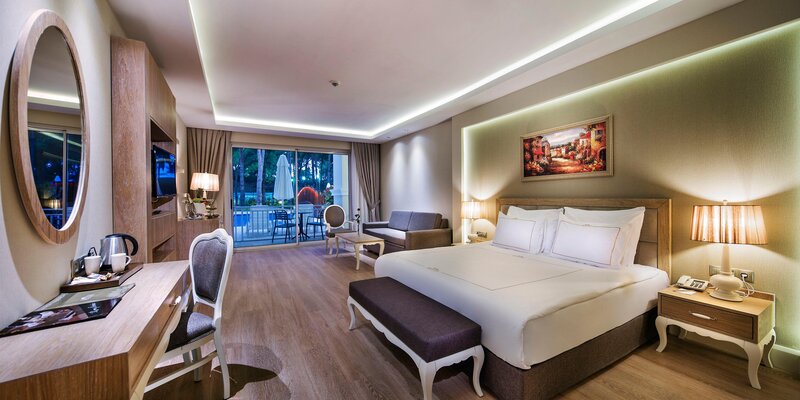 BELLIS DELUXE HOTEL