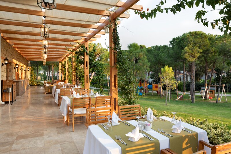 BELLIS DELUXE HOTEL