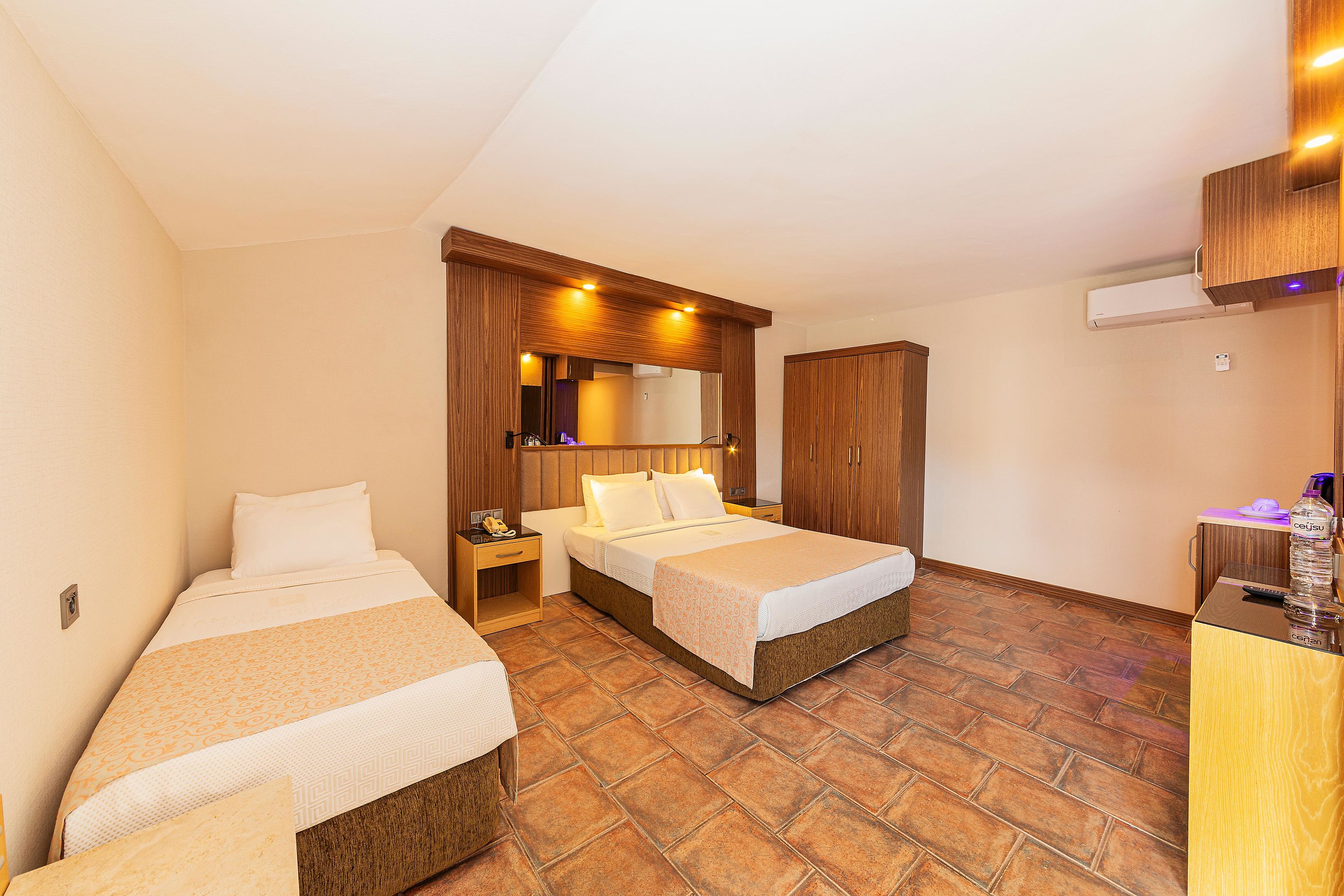 FAME HOTEL