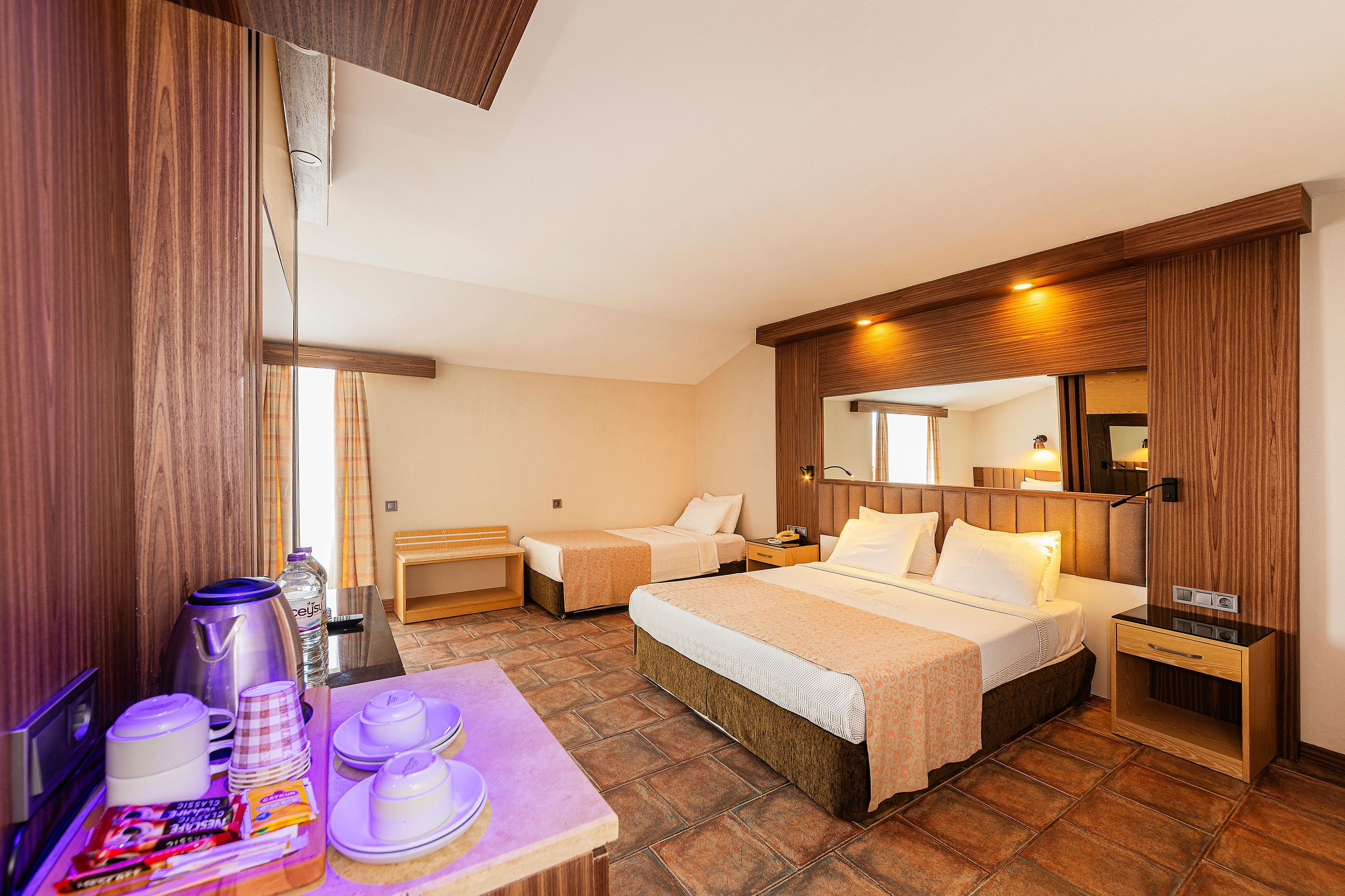 FAME HOTEL
