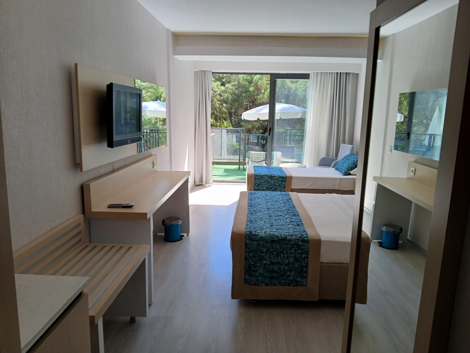 PIRATES PARK RESORT