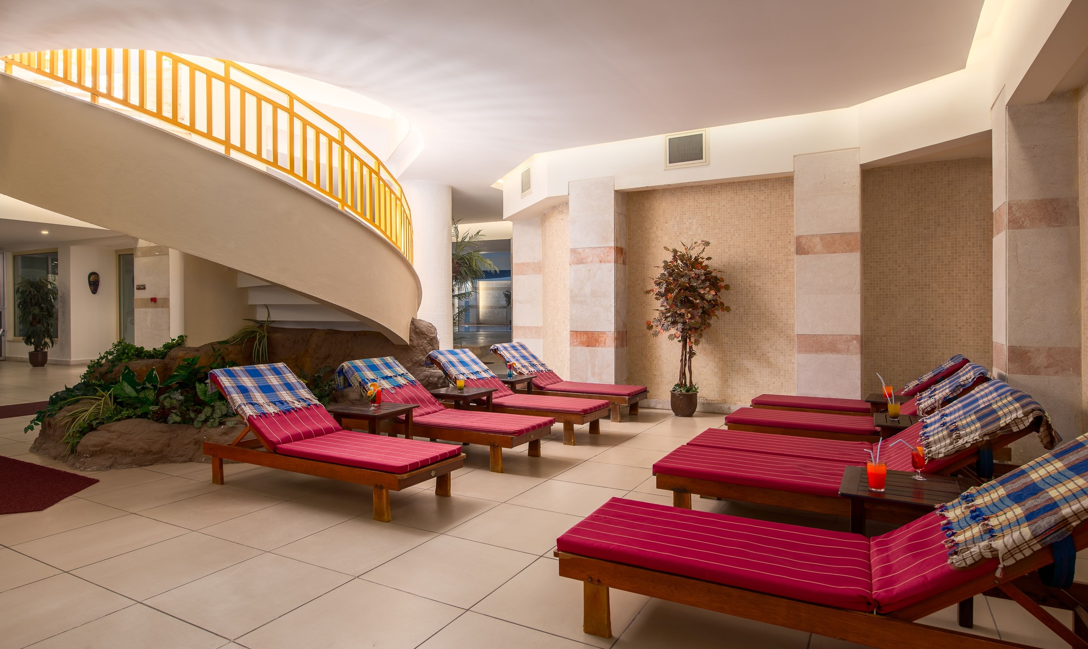 GOLDEN LOTUS HOTEL