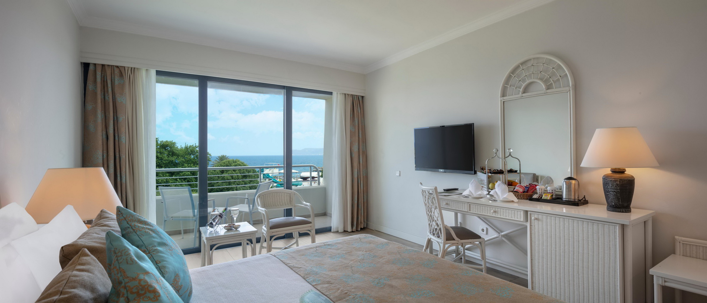 MIRAGE PARK RESORT