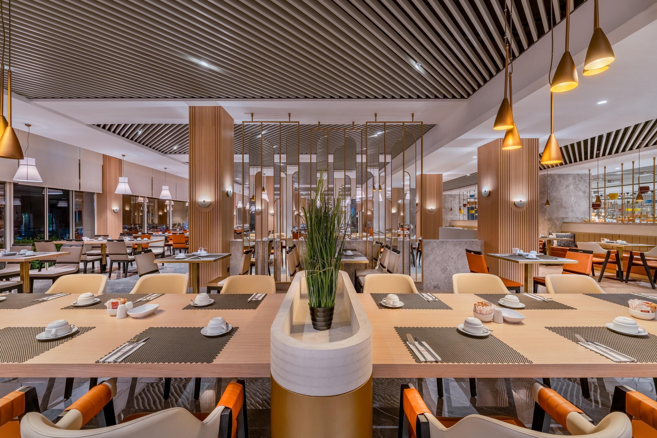 TRENDY PALM BEACH