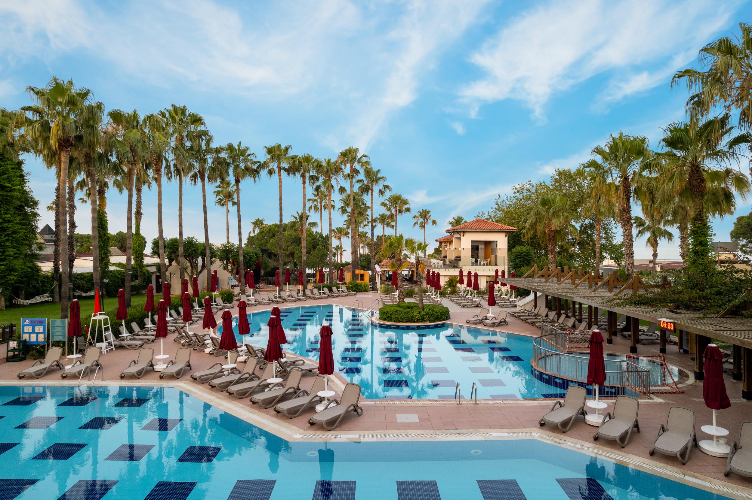 TRENDY PALM BEACH
