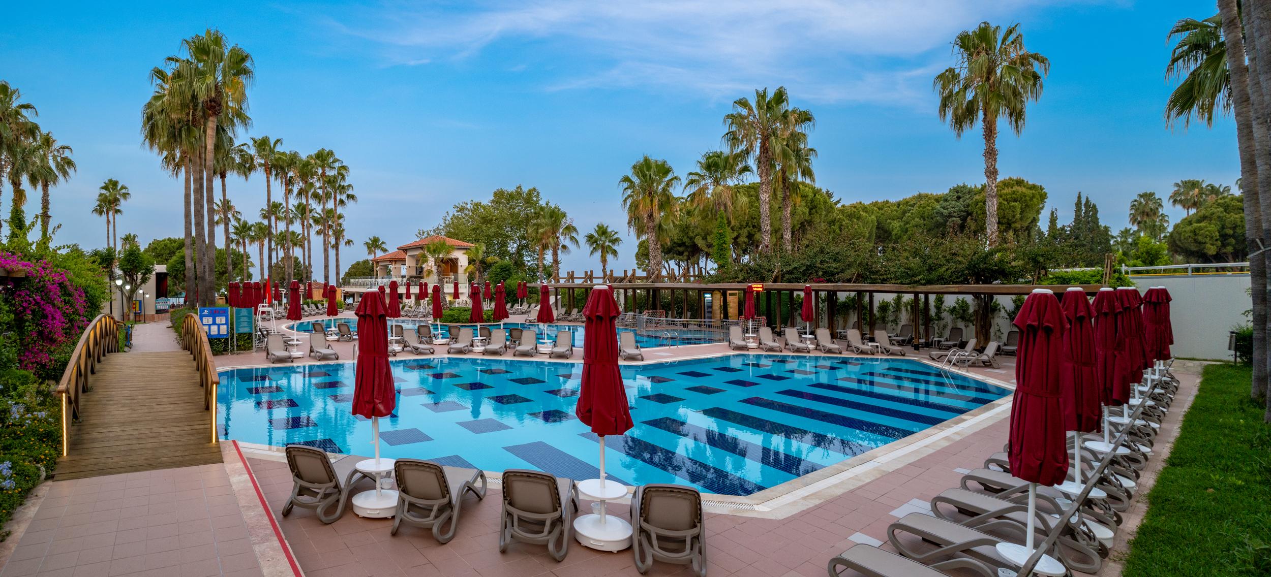 TRENDY PALM BEACH