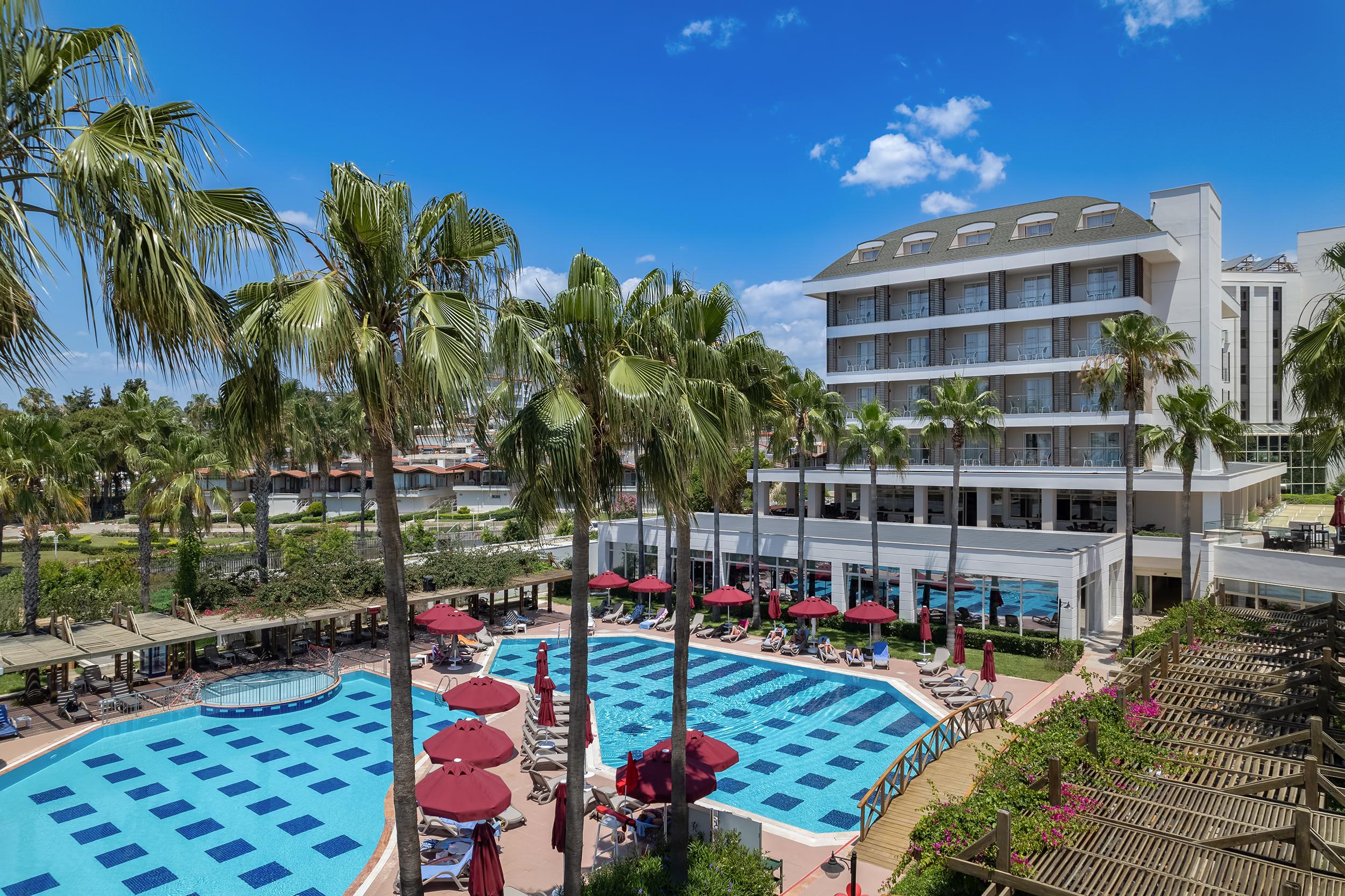 TRENDY PALM BEACH