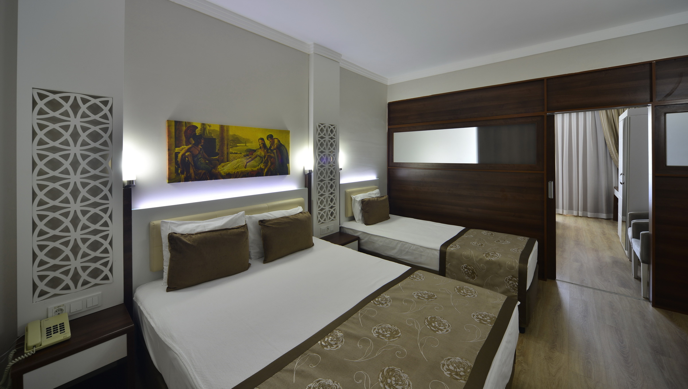 LINDA RESORT HOTEL