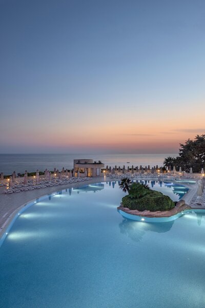 MELAS RESORT