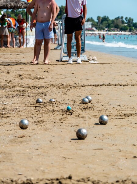 TRENDY SIDE BEACH ADULT ONLY 16+