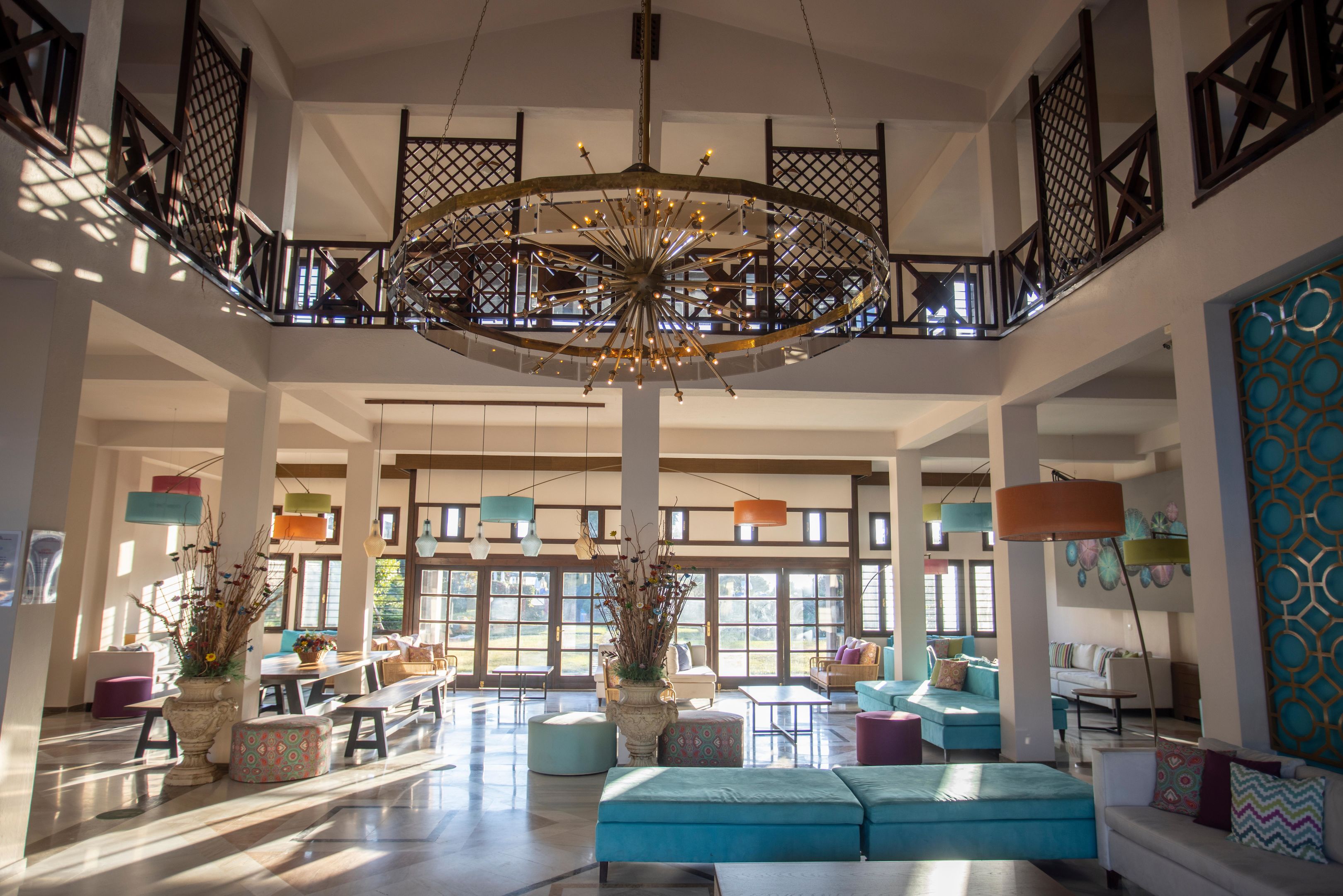 SIMANTRO BEACH HOTEL