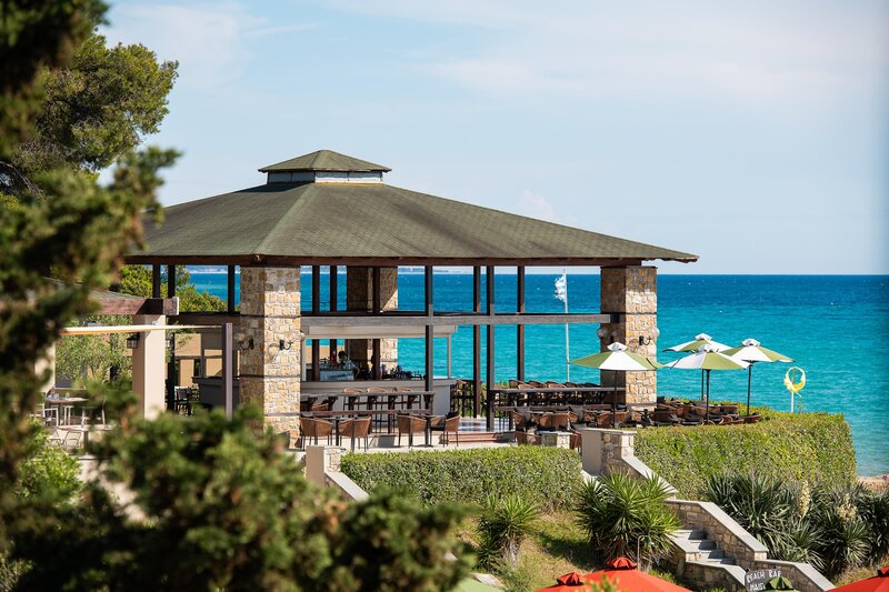 SIMANTRO BEACH HOTEL