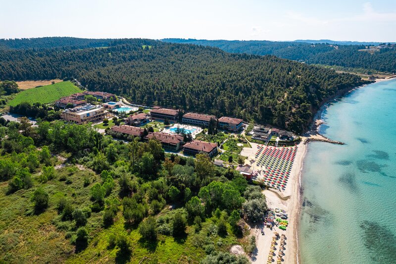 SIMANTRO BEACH HOTEL